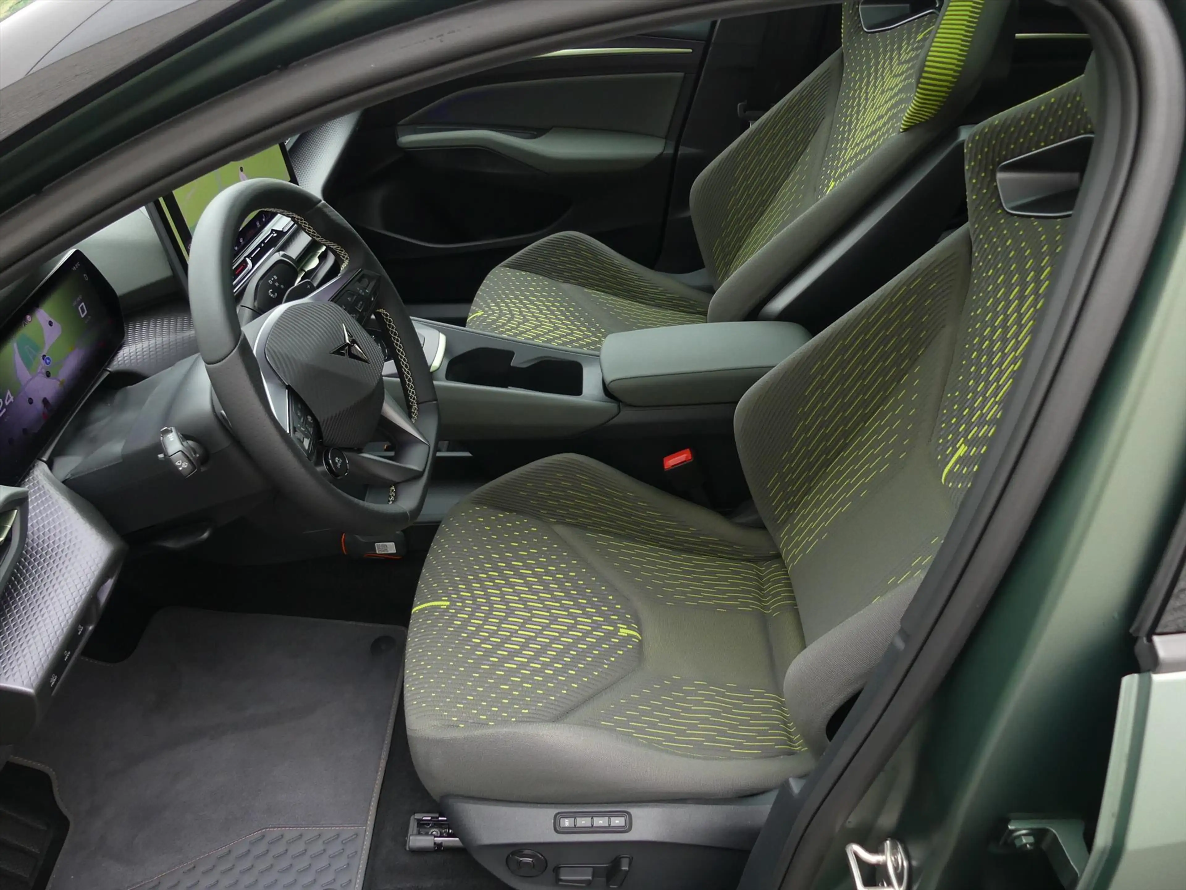 CUPRA Raval 52 kWh VZ REBEL FIRST EDITION 226PK 360CAMERA/PAN. — photo 20