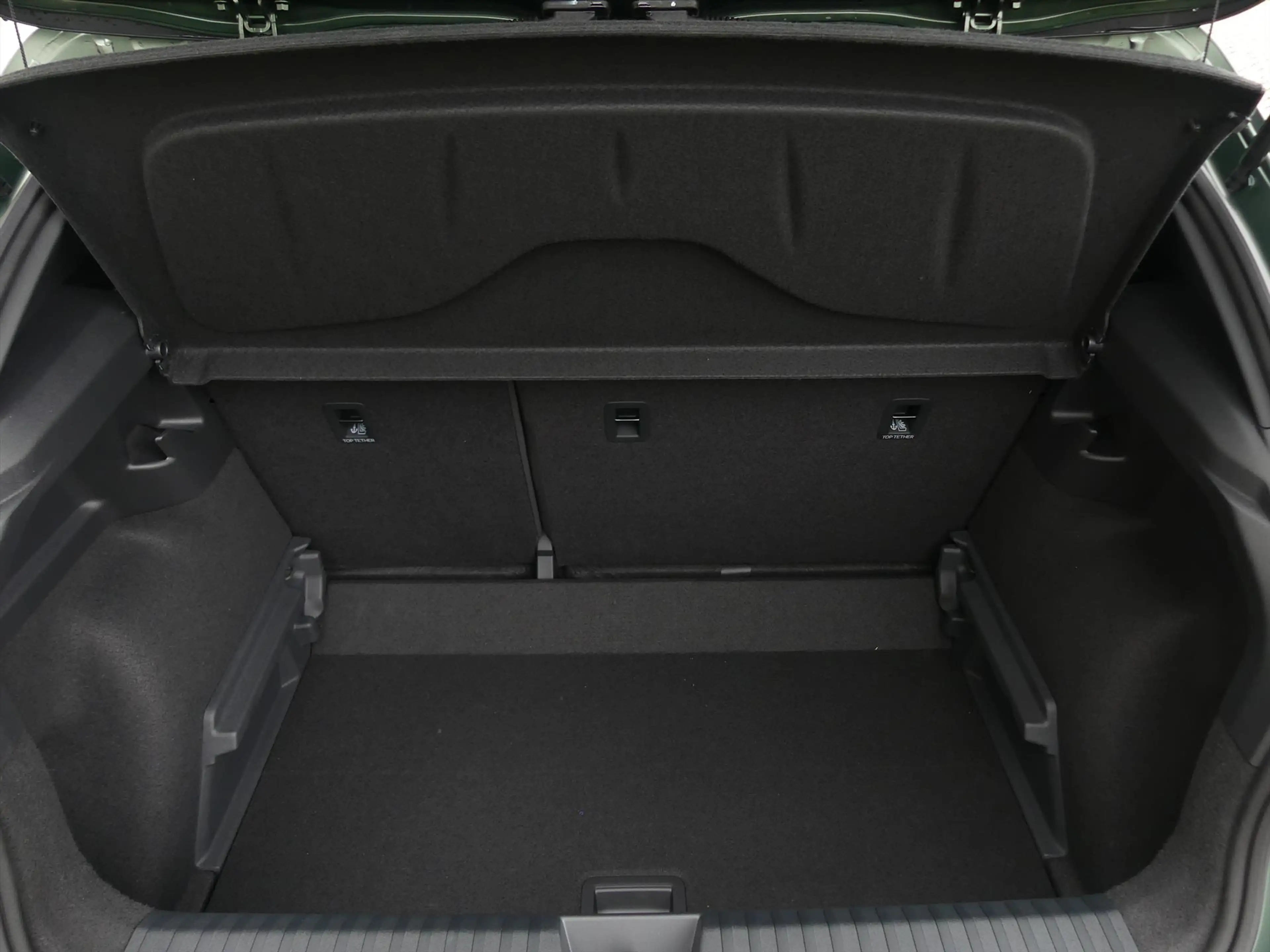 CUPRA Raval 52 kWh VZ REBEL FIRST EDITION 226PK 360CAMERA/PAN. — photo 17