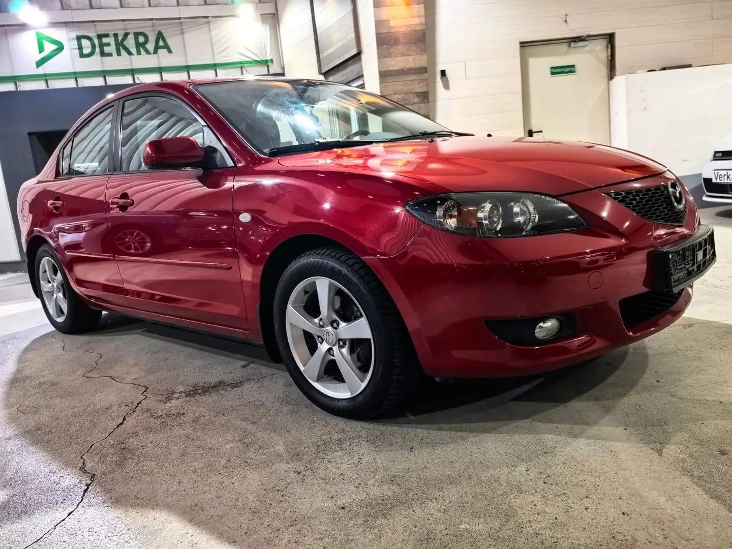Mazda 3 Lim. 1.6 Comfort Aus 2 Damenhänden/ 65000 Km Roşu - 1