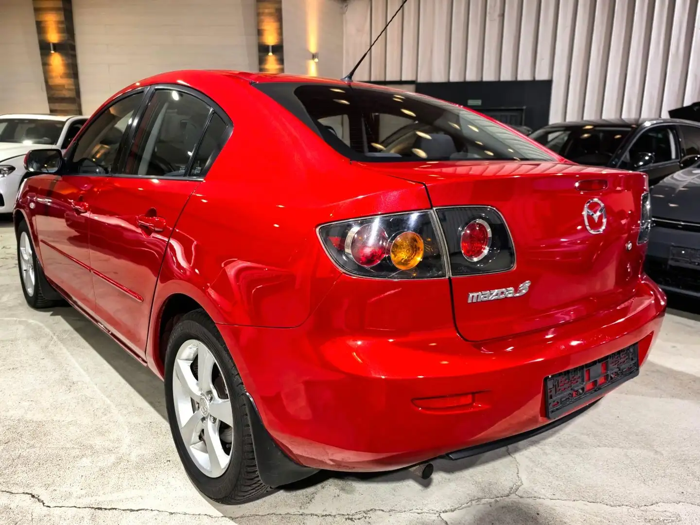 Mazda 3 Lim. 1.6 Comfort Aus 2 Damenhänden/ 65000 Km Roşu - 2