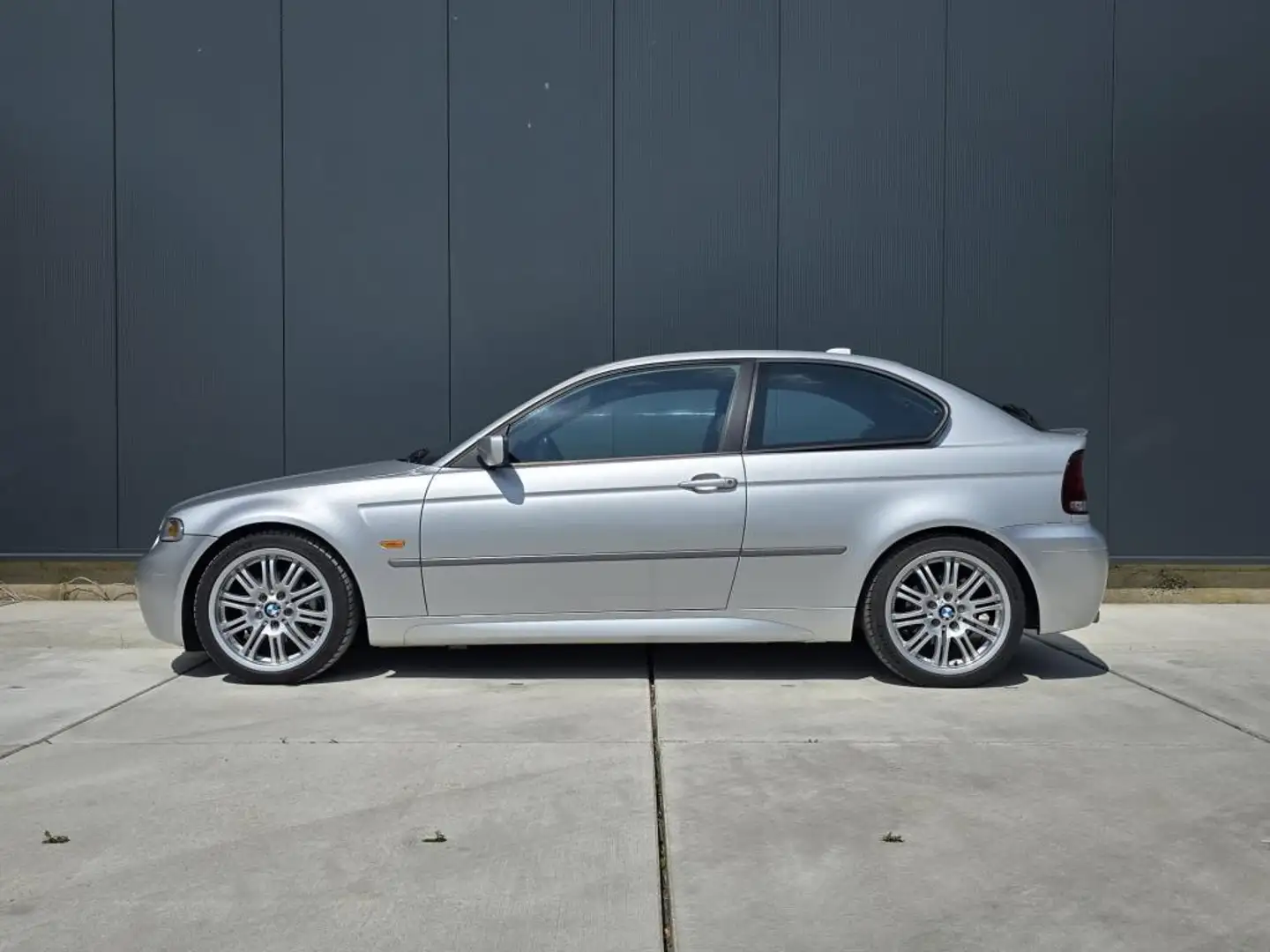 BMW 325 3-serie Compact 325ti Executive M-PAKKET|LEDER|AUT Gris - 2