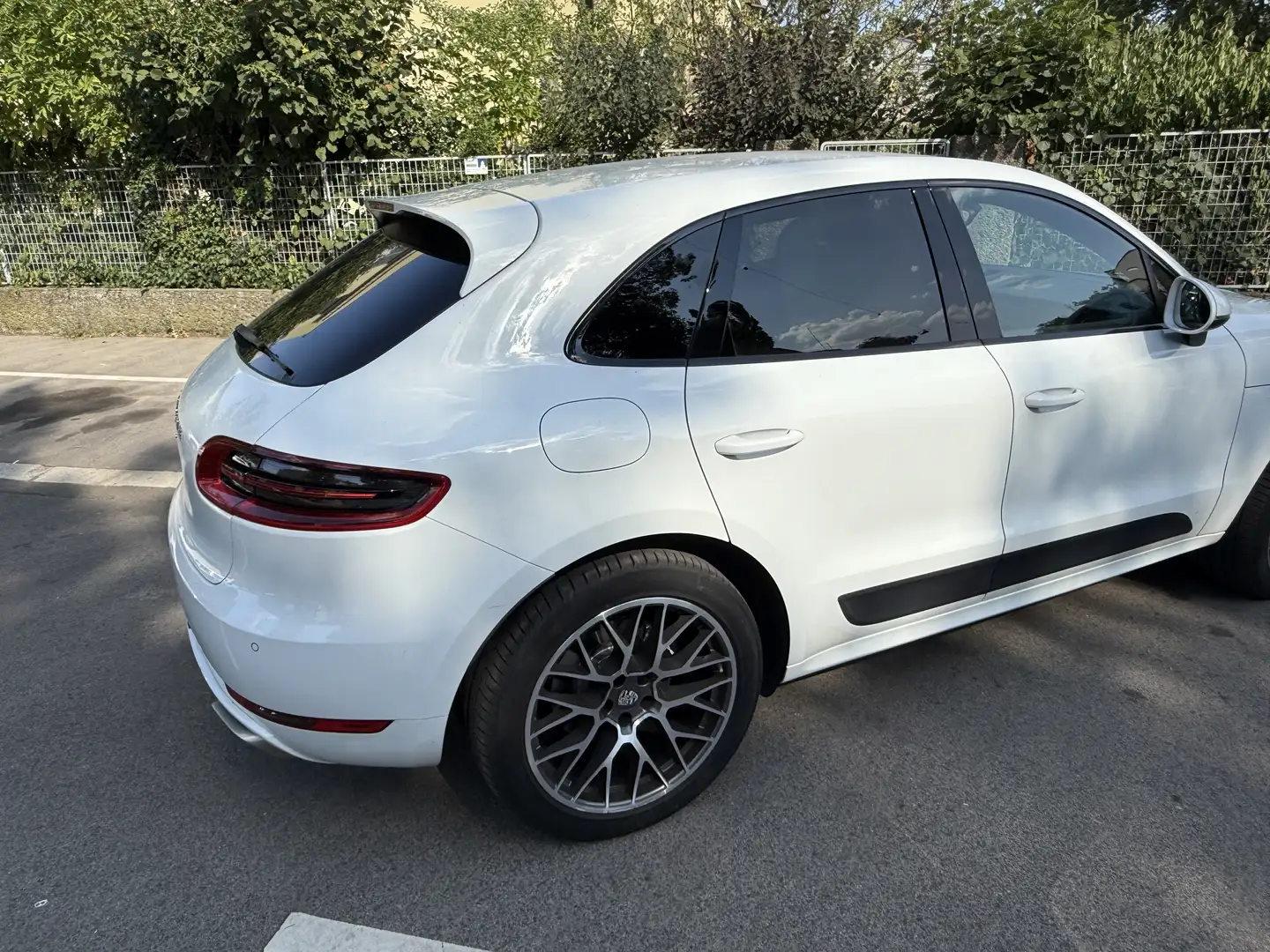 Porsche Macan Porsche Approved, Vollservice, PSM, BOSE, 20“ RS Weiß - 2