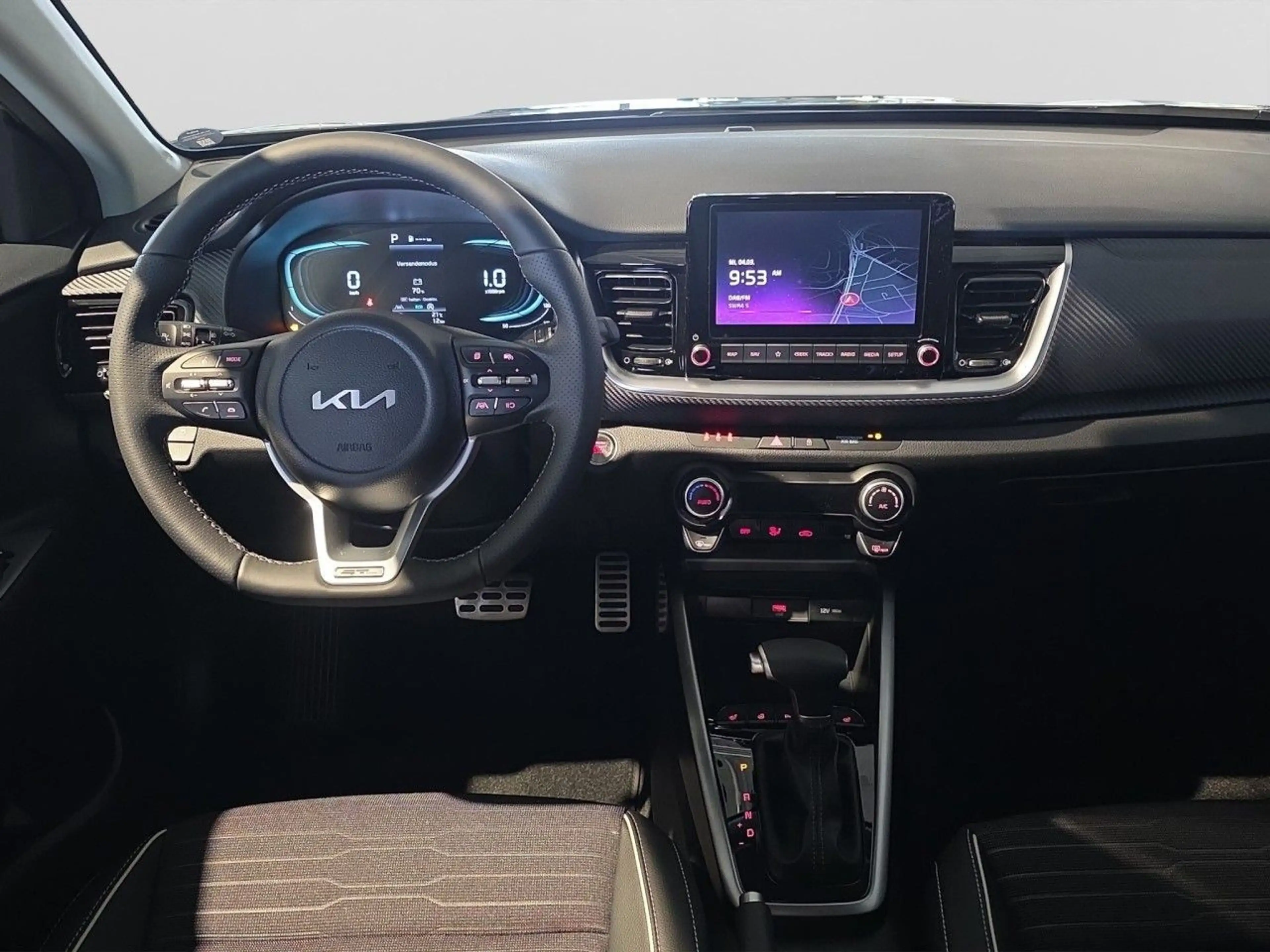 Kia Stonic GT Line — photo 14