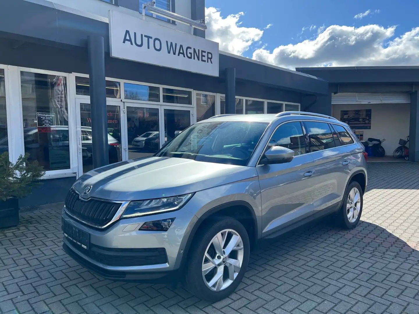 Skoda Kodiaq Style *ACC 360KAM 3-ZONEN STH NAV TOTWINK siva - 1