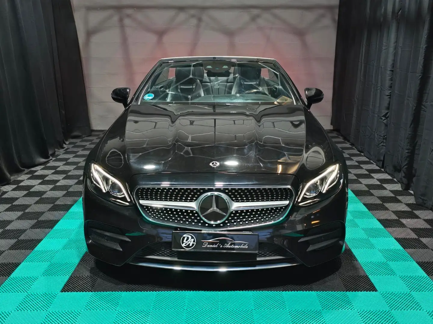Mercedes-Benz E 300 E Cabrio AMG-Line/KAMERA/PDC/HEADUP Schwarz - 2