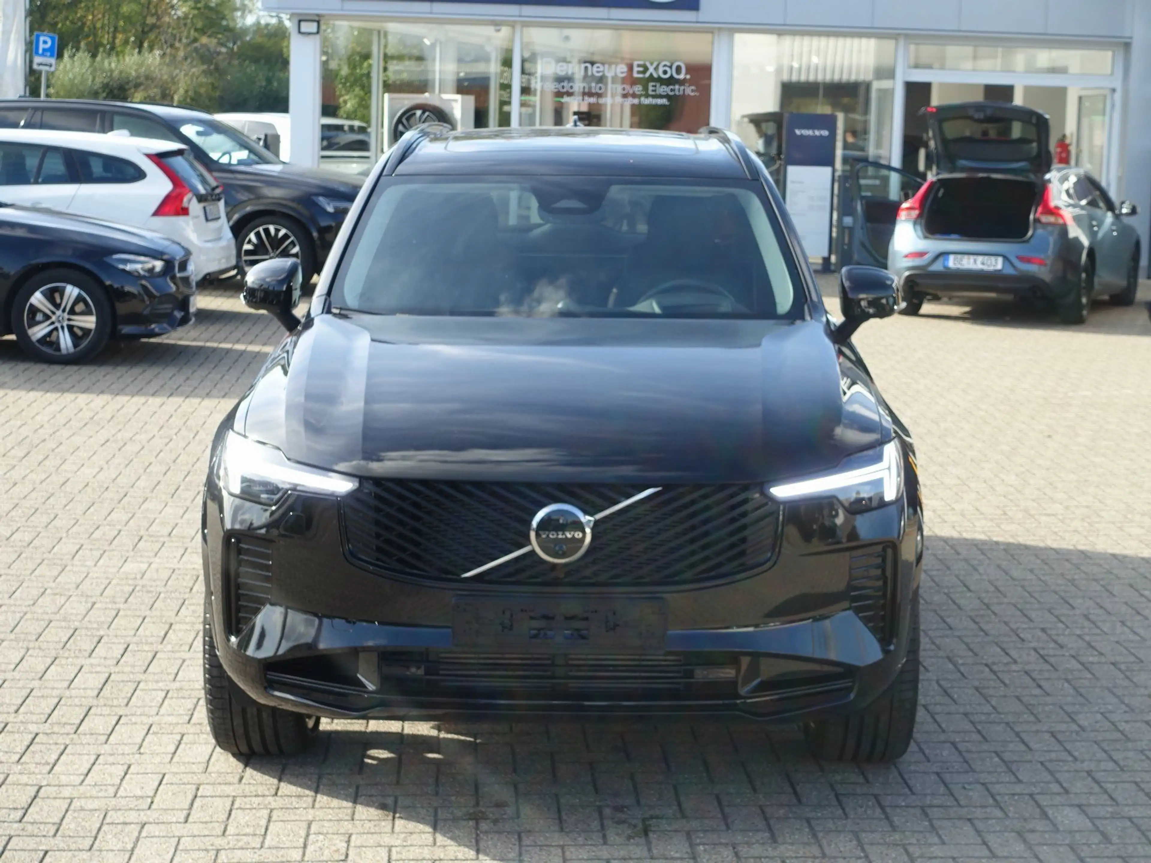 Volvo XC90 Ultra T8 AWD Plug-in/HUD/Pano/B&W/FourC — photo 7