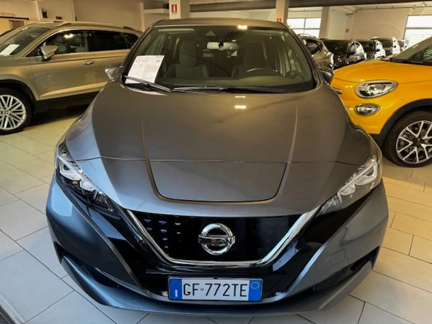 Nissan Leaf N-Connecta 40kWh 150cv PREZZO PROMO Grigio - 2