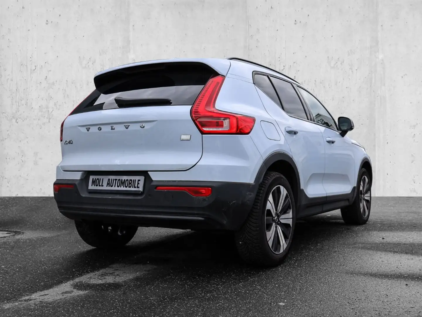 Volvo XC40 Plus Dark Recharge Plug-In Hybrid 2WD T5 Twin Engi Blau - 2