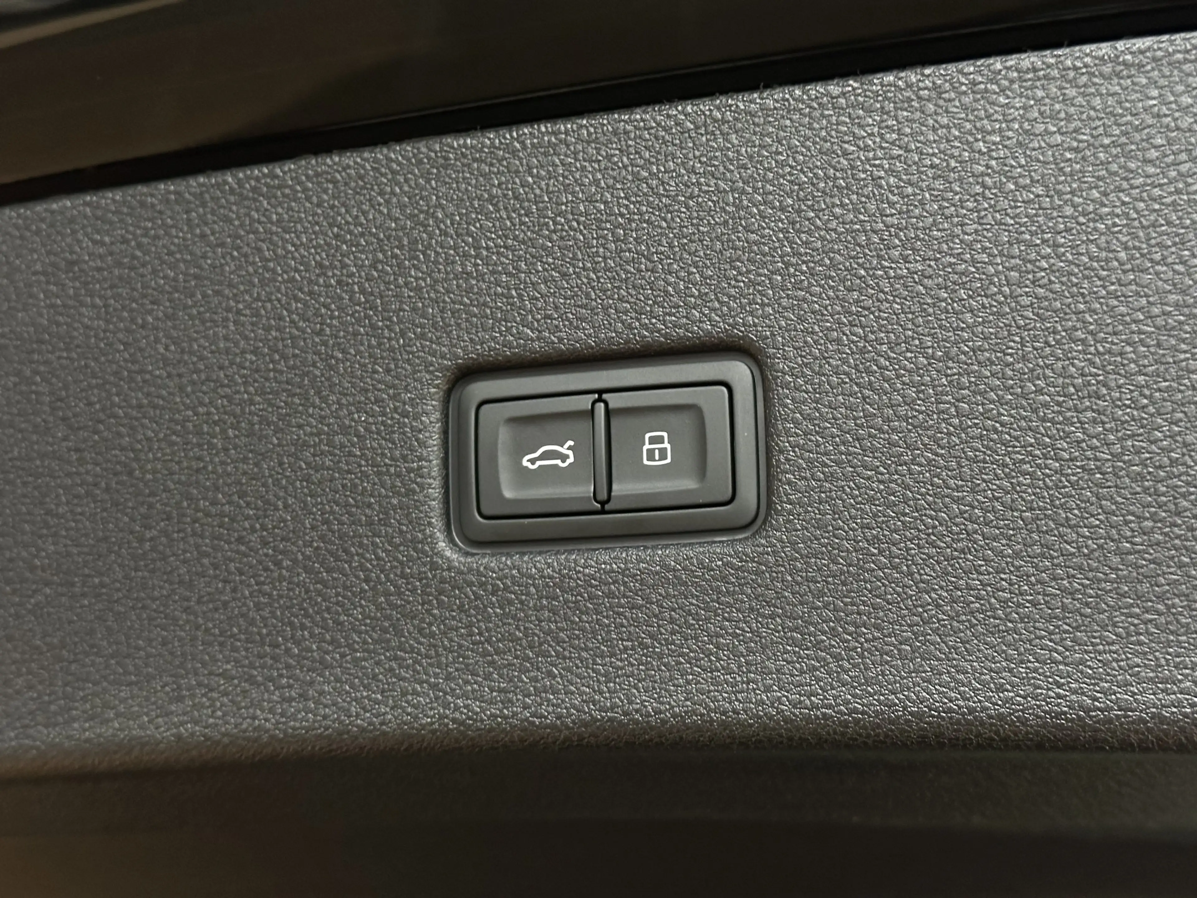 Audi RS Q8 Quattro Pano Leder Bang & Olufsen Memory — photo 8