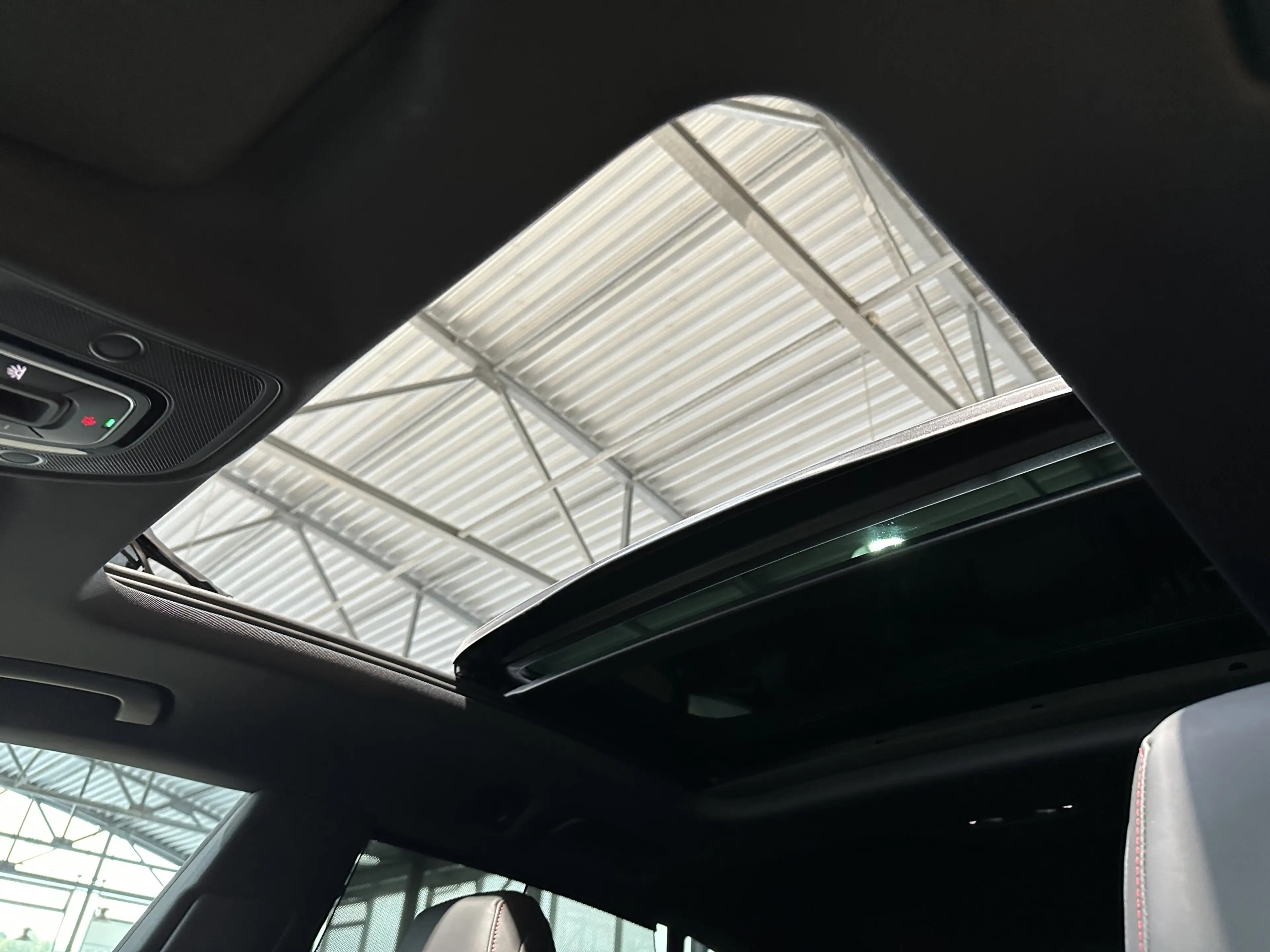 Audi RS Q8 Quattro Pano Leder Bang & Olufsen Memory — photo 14