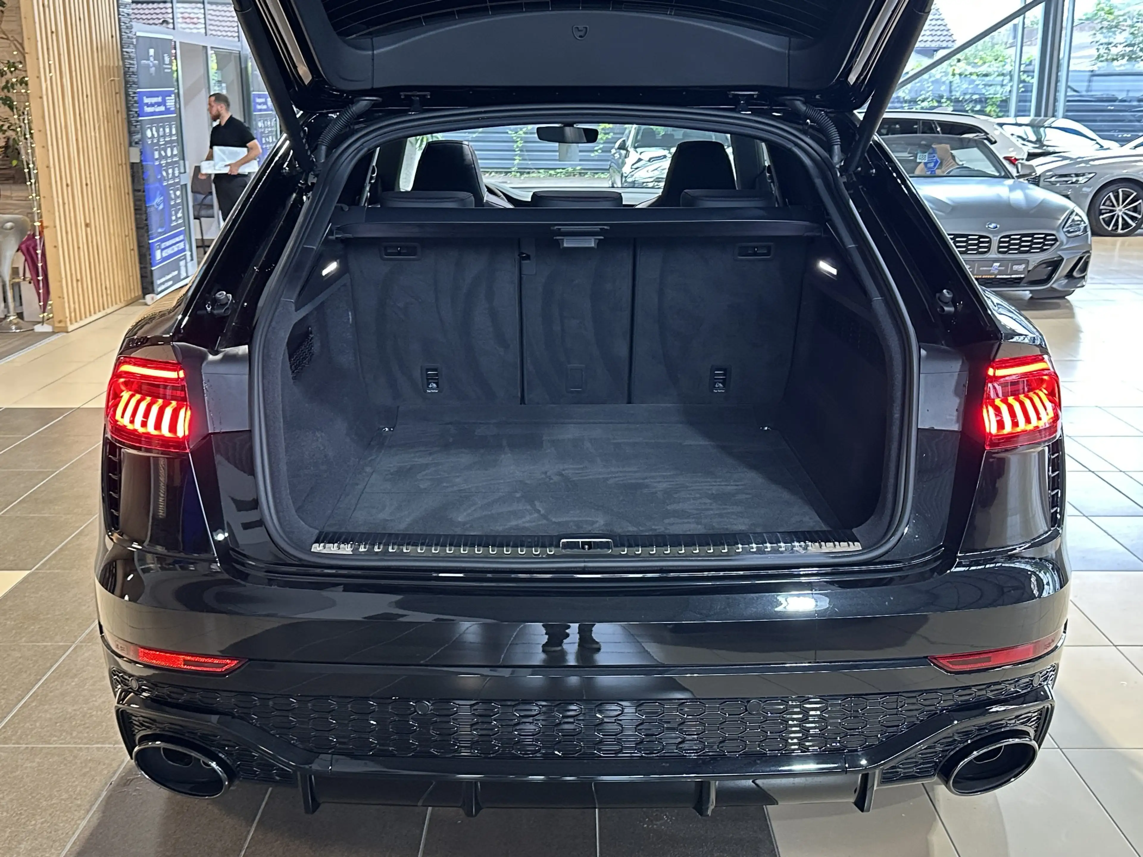 Audi RS Q8 Quattro Pano Leder Bang & Olufsen Memory — photo 6