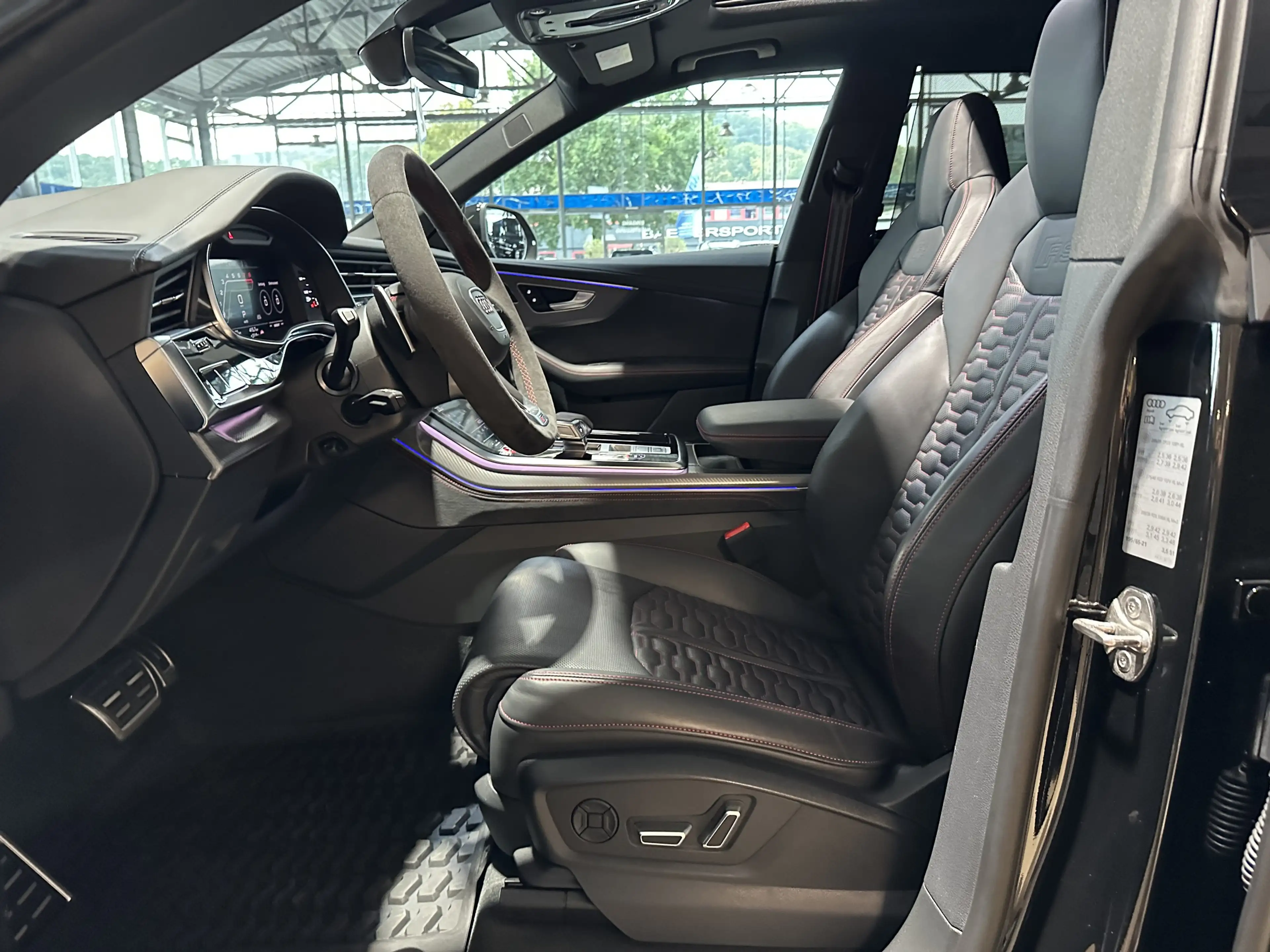 Audi RS Q8 Quattro Pano Leder Bang & Olufsen Memory — photo 10