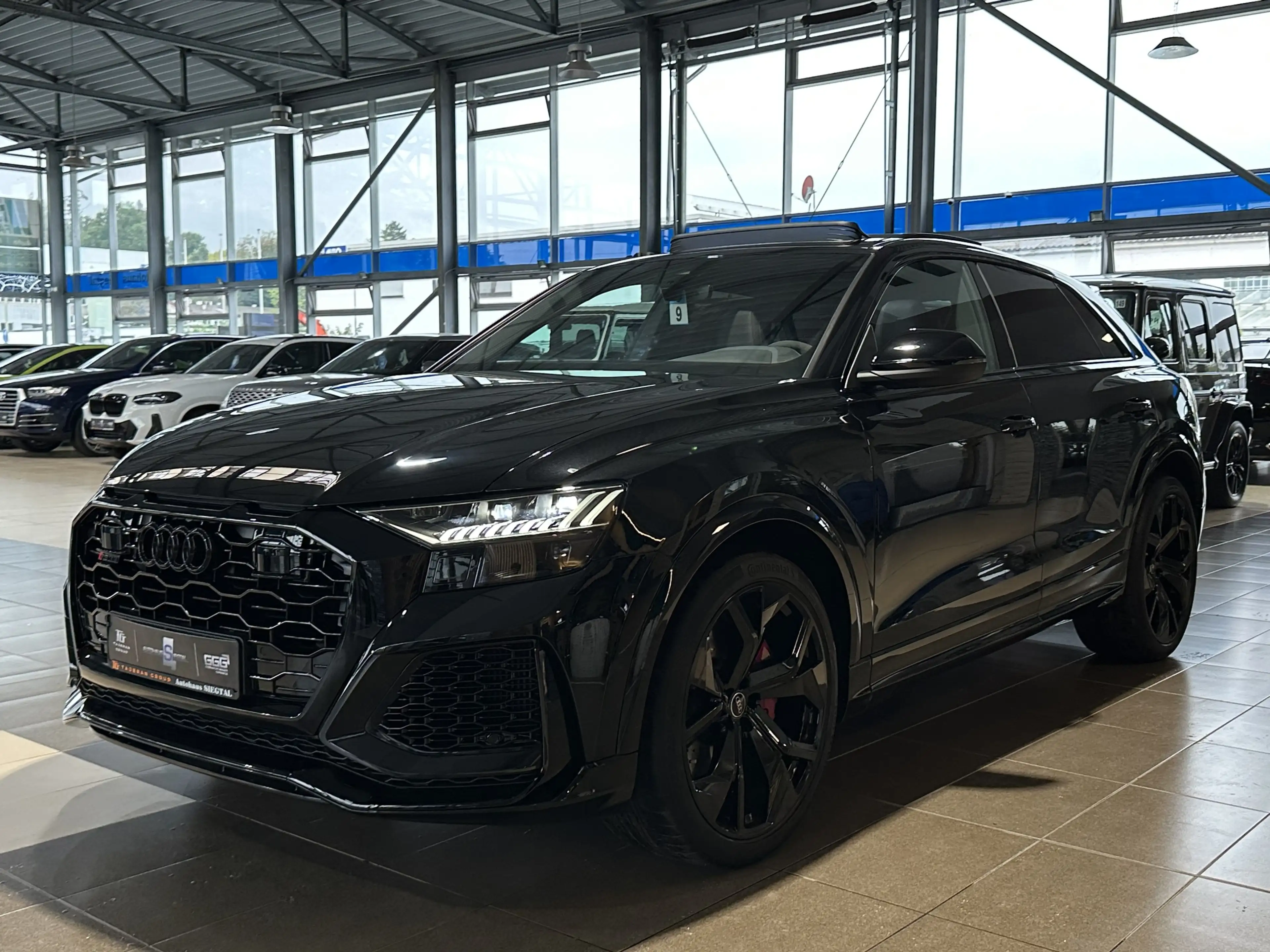 Audi RS Q8 Quattro Pano Leder Bang & Olufsen Memory — photo 3