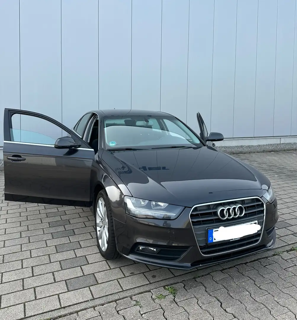 Audi A4 1.8 TFSI Ambiente - 2