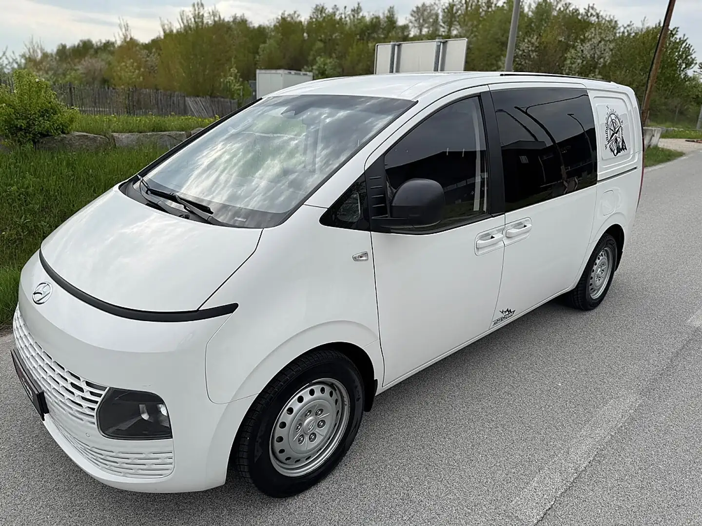 Hyundai Staria Transporter DoKa 2,2 CRDi / WENIG KILOME... Weiß - 1