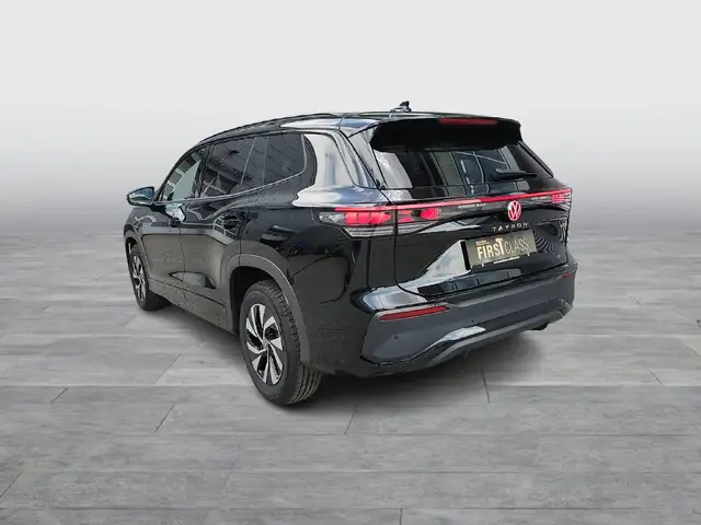 Volkswagen Tayron view 4