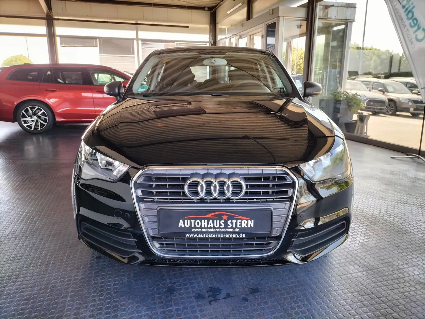 Audi A1 Sportback attraction*Shzg*PDC*Klima* Schwarz - 2