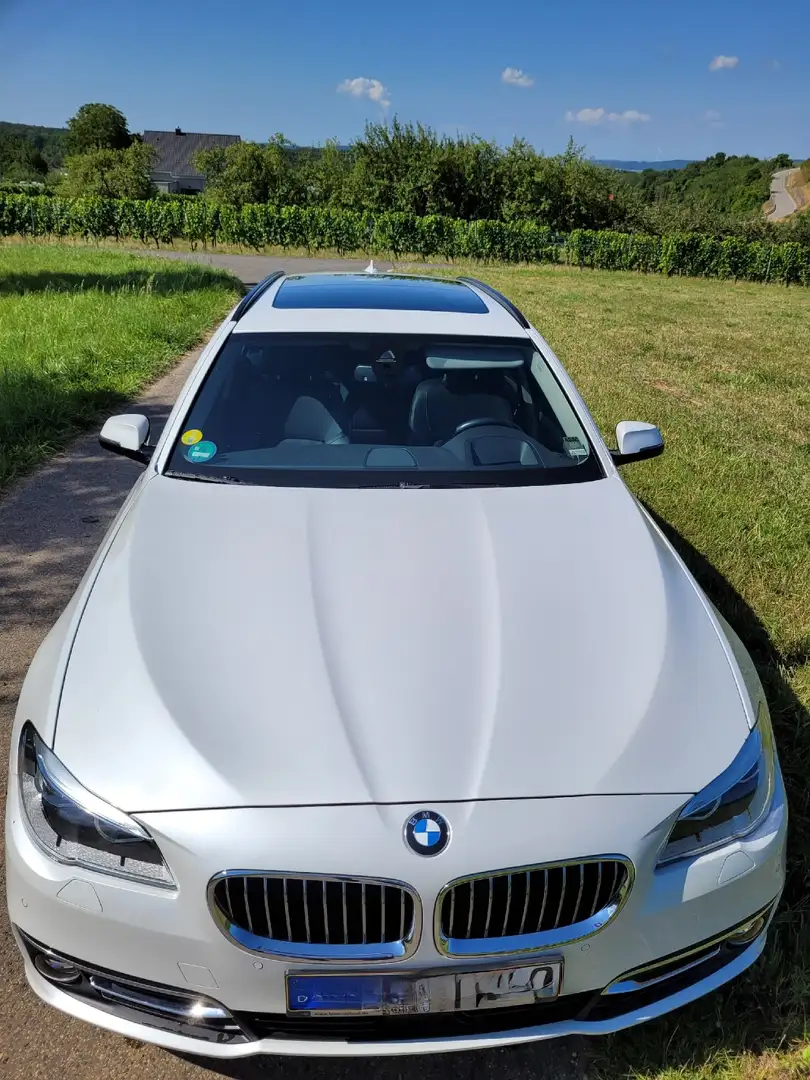 BMW 535 535d xDrive Touring Sport-Aut. Luxury Line Wit - 2