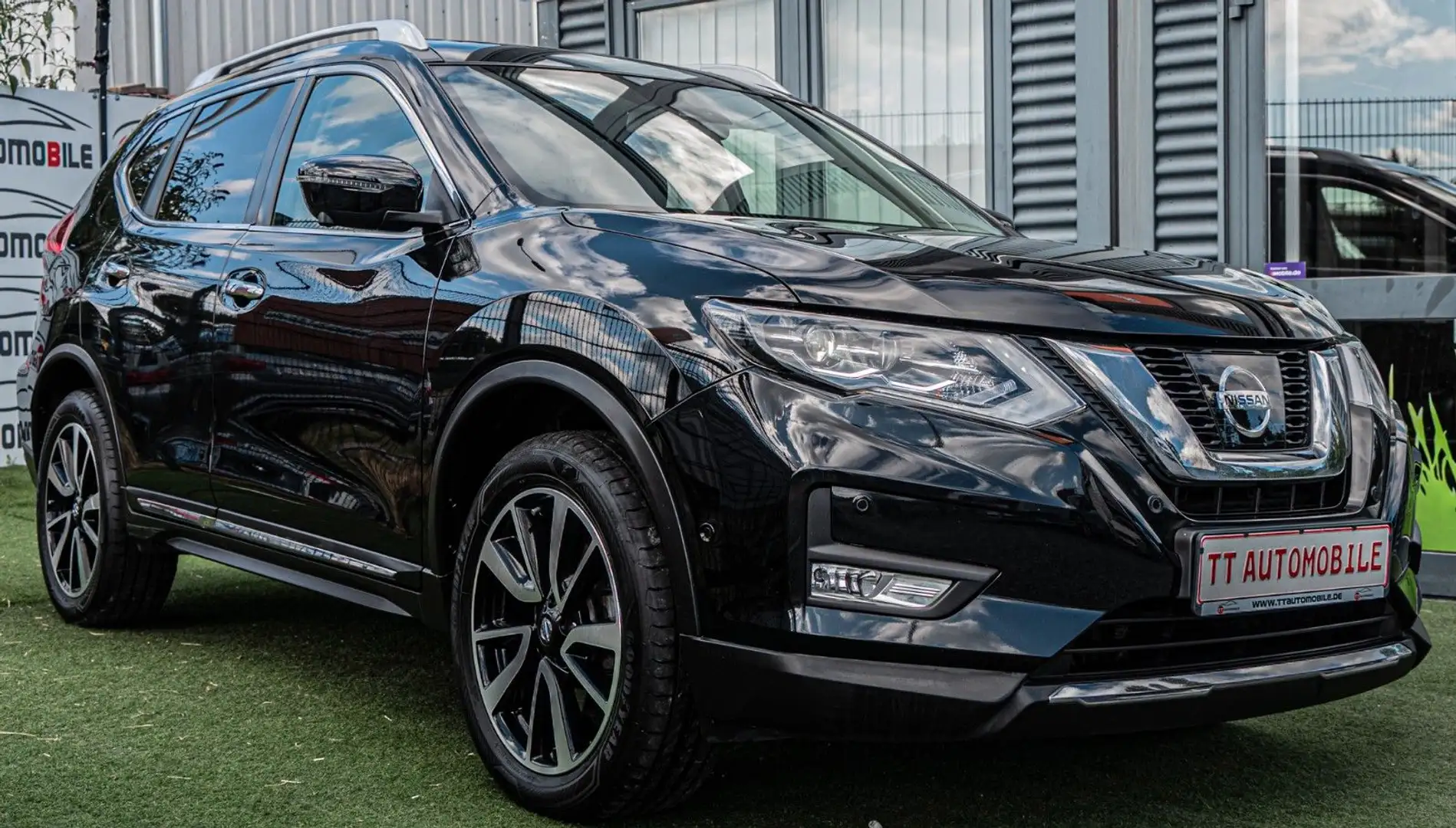 Nissan X-Trail Tekna 4x4 |LEDER|360°KAMERA|BOSE|PANO|7S Schwarz - 1