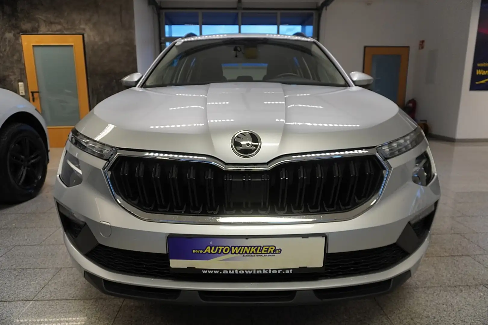 Skoda Kamiq 1,0 TSI Essence Virtual/Winterpaket/LED Silber - 2