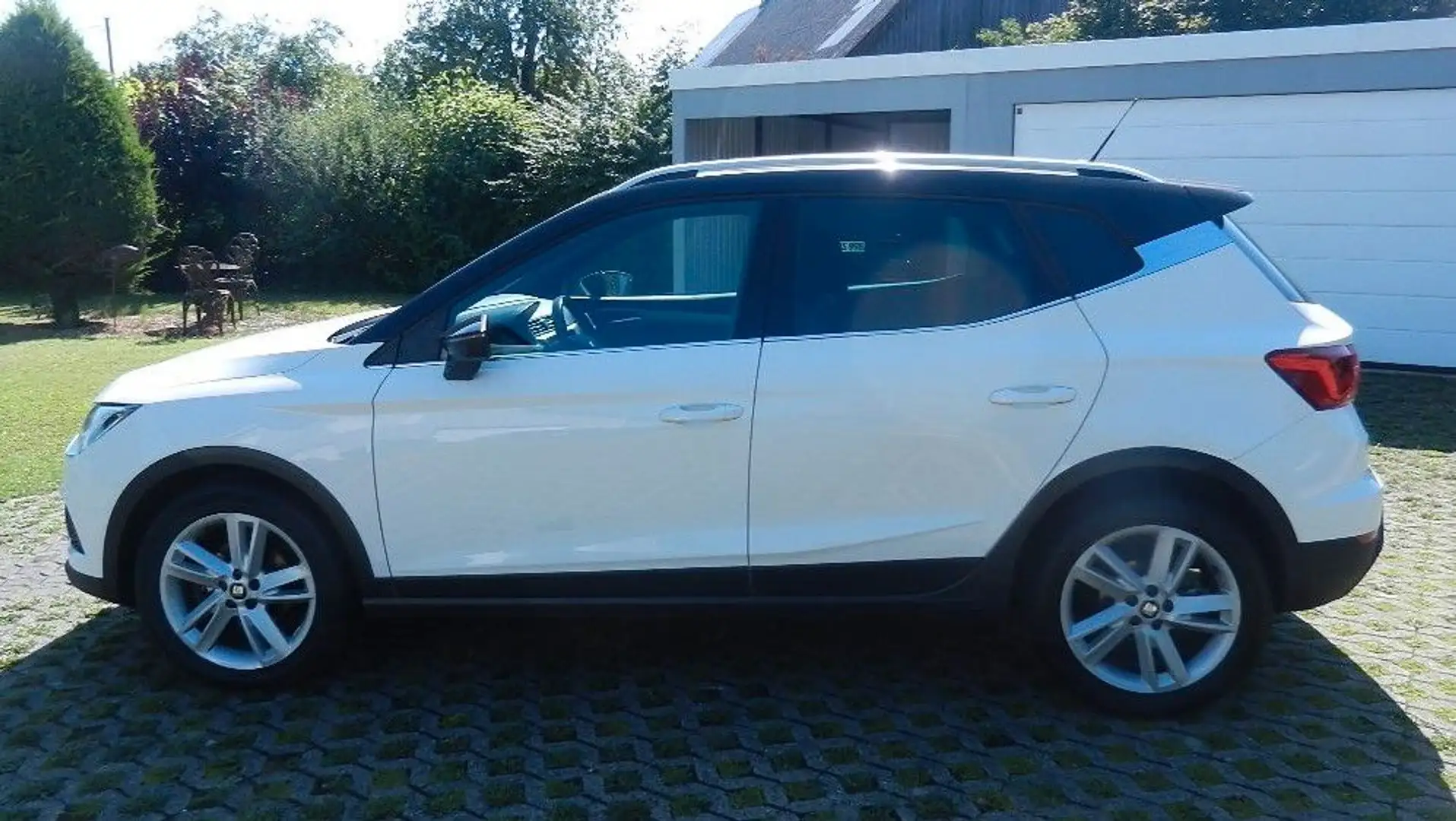 SEAT Arona FR DSG ACC Sitzh. PDC Klimaautom. Weiß - 2