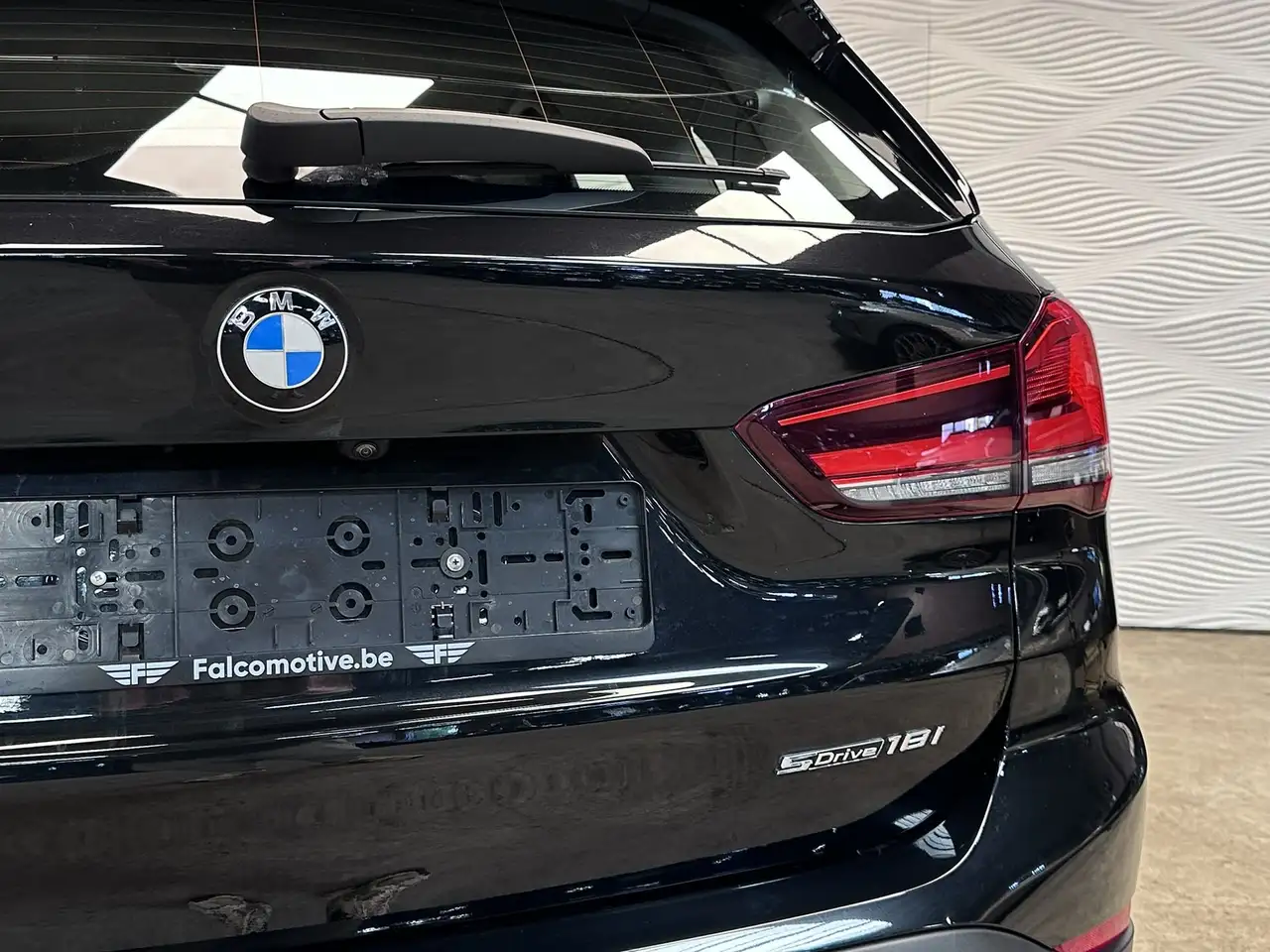 BMW X1 sDrive18i*AUT*SPORTZETELS*XLINE*CAMERA*HUD*, миниатюра 15