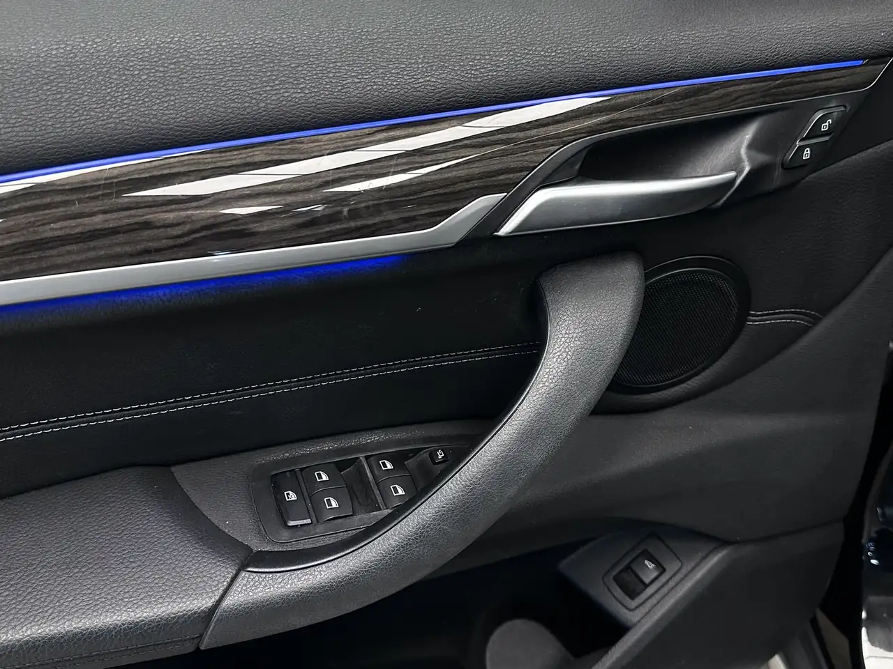 BMW X1 sDrive18i*AUT*SPORTZETELS*XLINE*CAMERA*HUD*, миниатюра 18