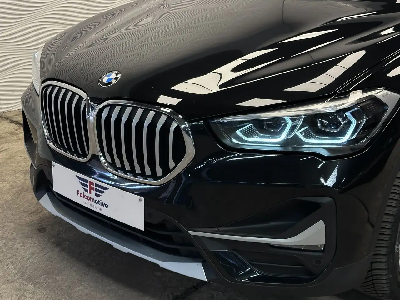 BMW X1 sDrive18i*AUT*SPORTZETELS*XLINE*CAMERA*HUD*, миниатюра 6