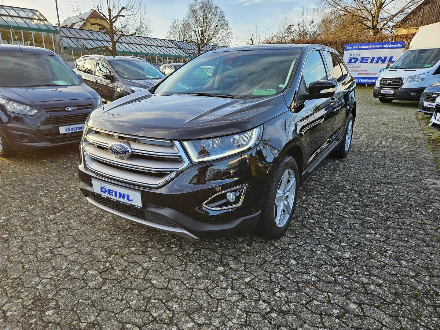 Ford Edge Titanium 4x4 Černá - 1