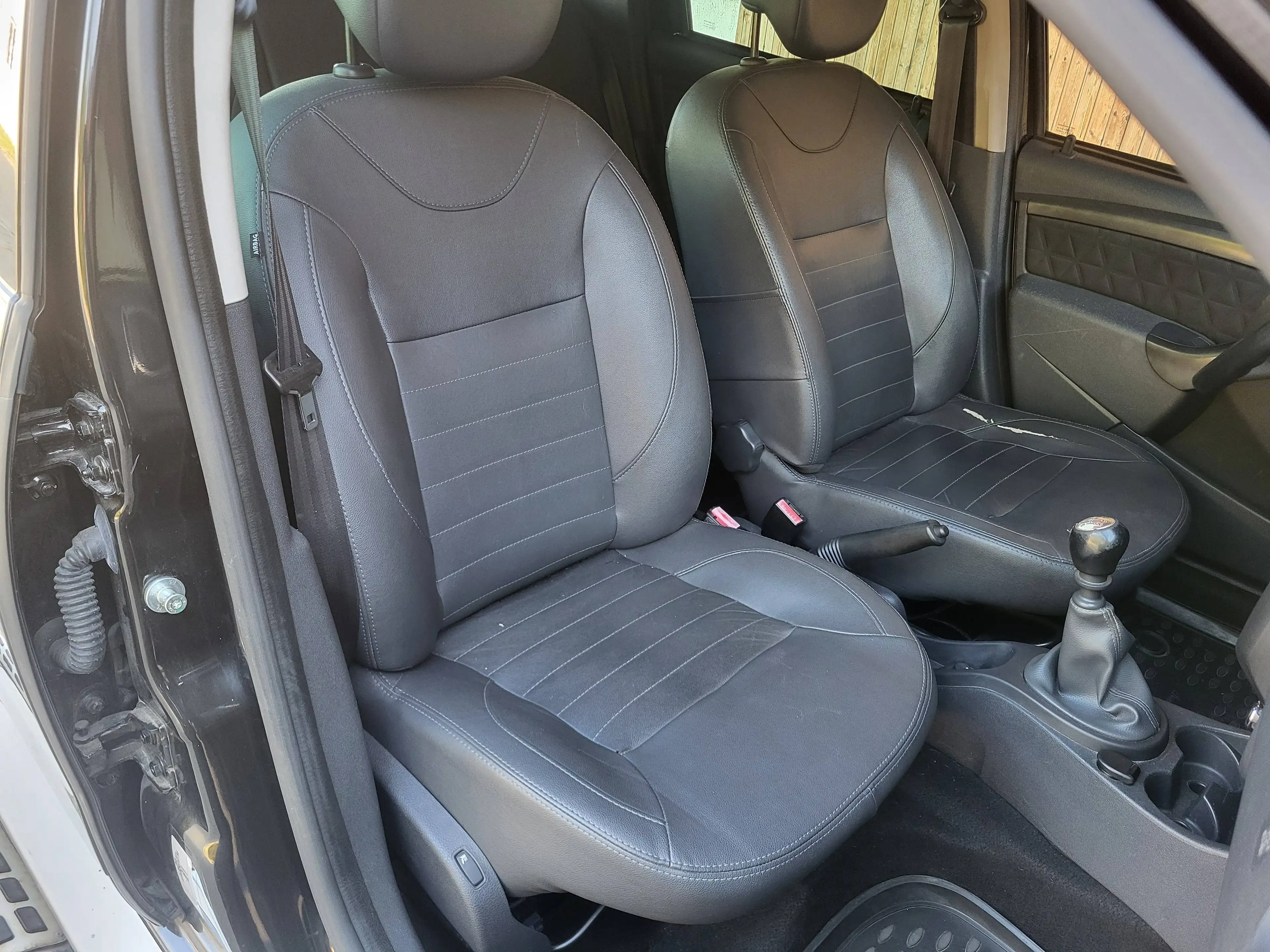 Dacia Duster Prestige 4x2 — photo 13
