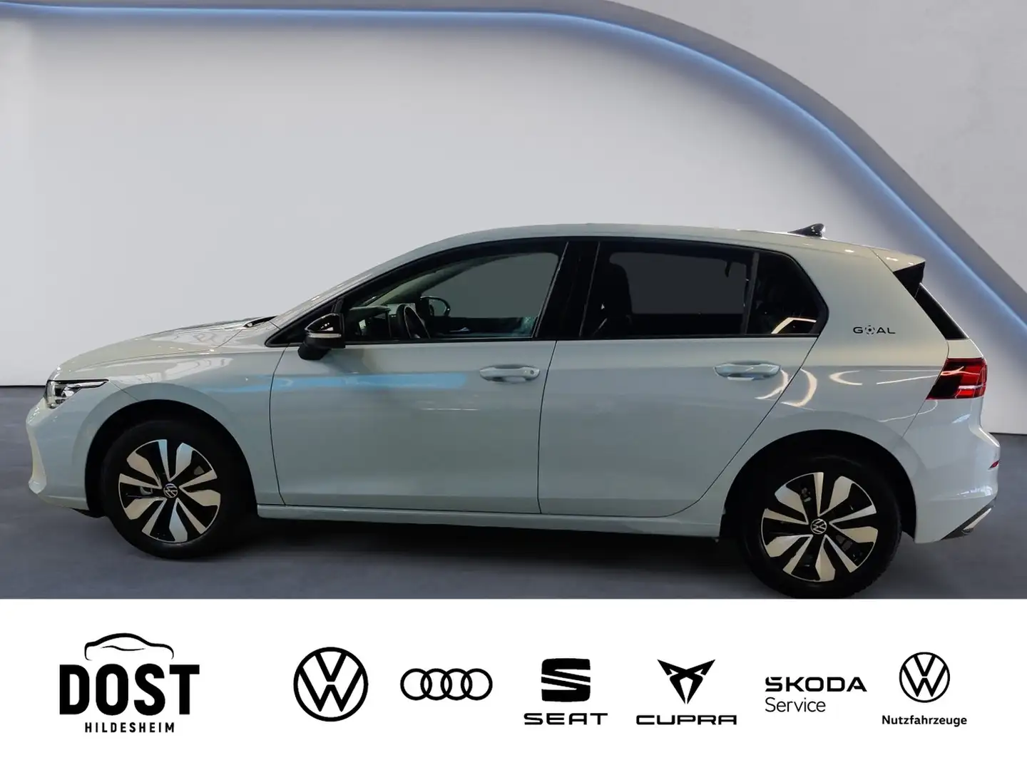 Volkswagen Golf VIII Lim. 1.5 eTSI DSG Goal NAVI+PDC+SHZ Bleu - 2