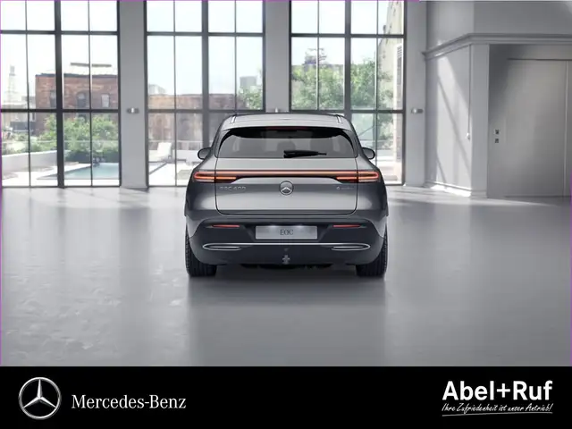Mercedes-Benz Eqc view 5
