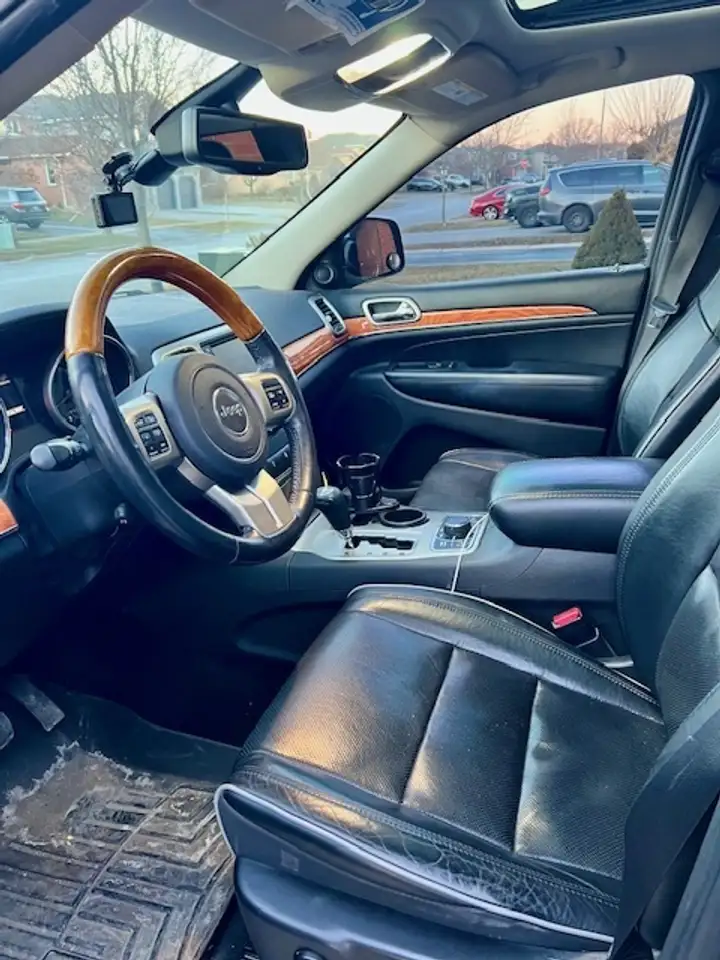 Jeep Grand Cherokee снимка Jeep Grand Cherokee
