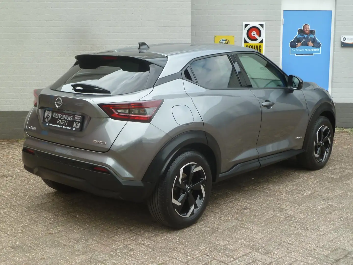 Nissan Juke 1.6 Hybrid Business Design|Navi|360-Camera|LED|Key Grijs - 2