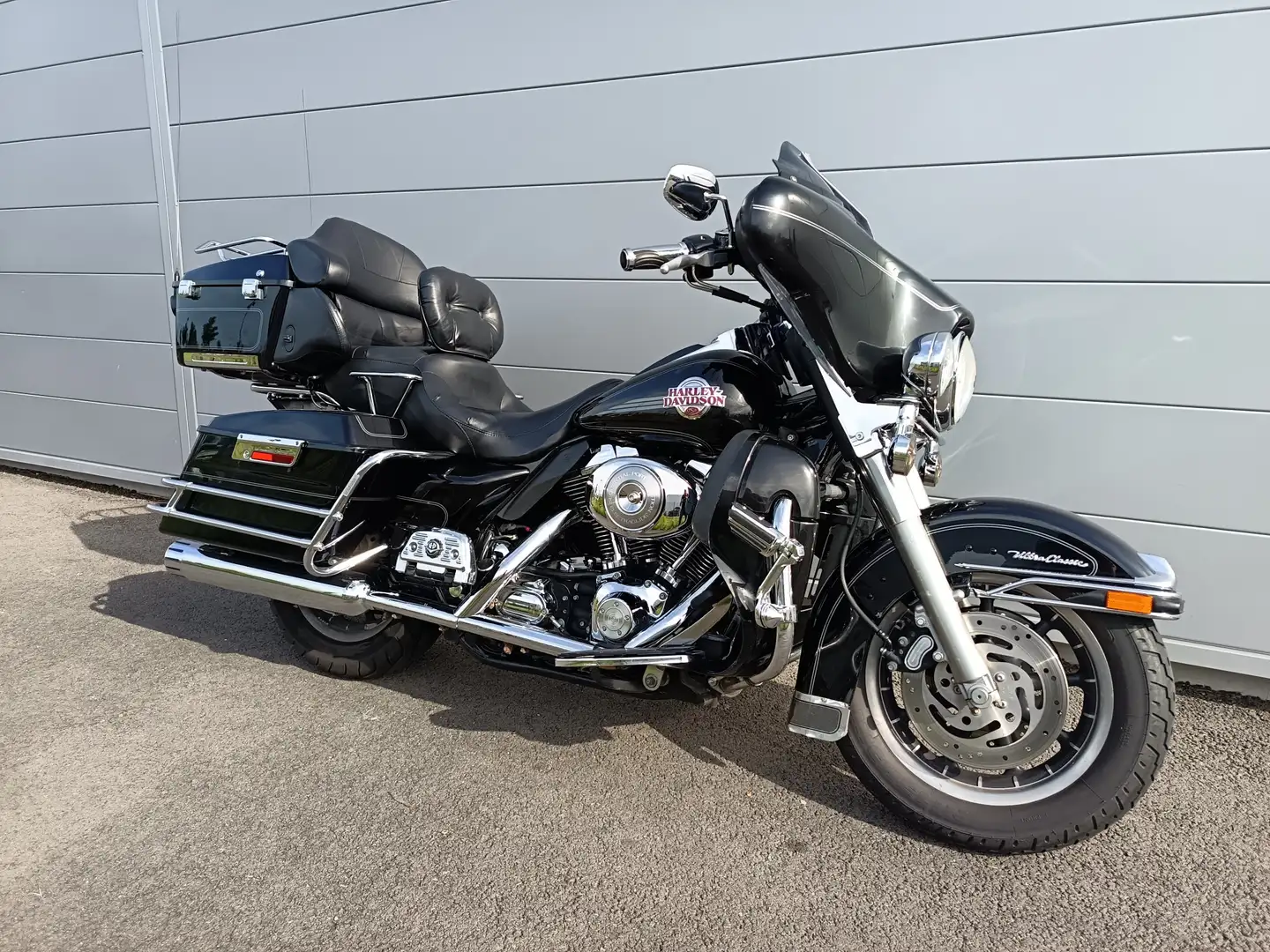 Harley-Davidson Electra Glide Fekete - 2