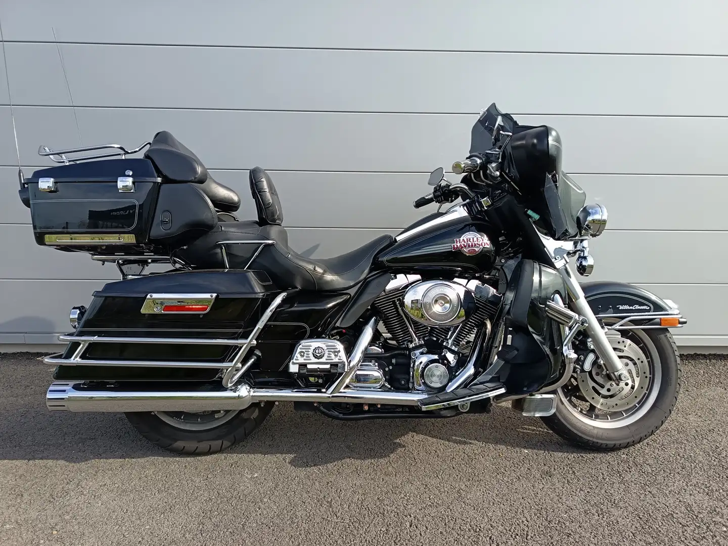 Harley-Davidson Electra Glide Fekete - 1
