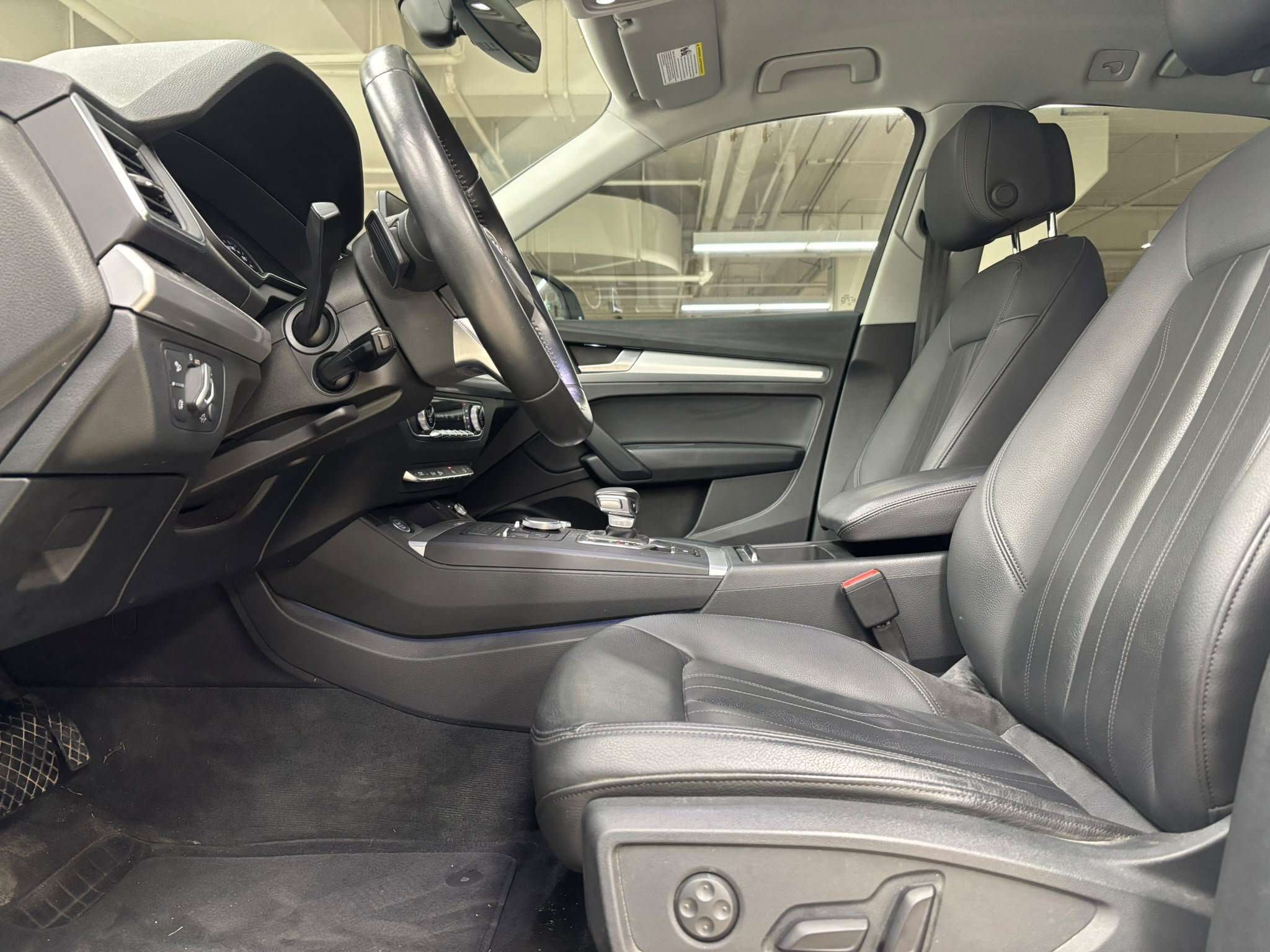 2019 Audi Q5 Komfort | Leather | Heated Steering Wheel 4 cyl thumb 14