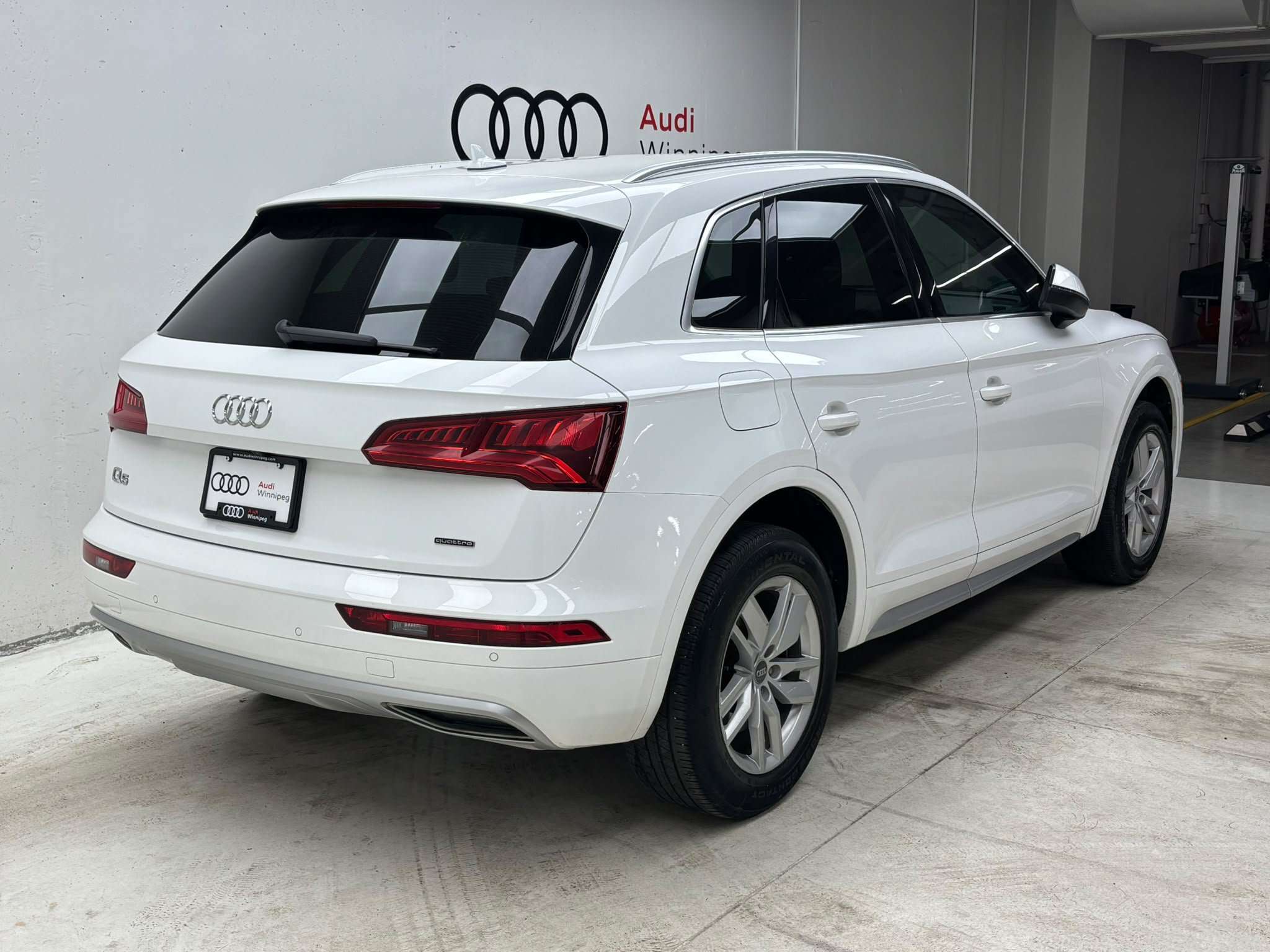 2019 Audi Q5 Komfort | Leather | Heated Steering Wheel 4 cyl alt 4