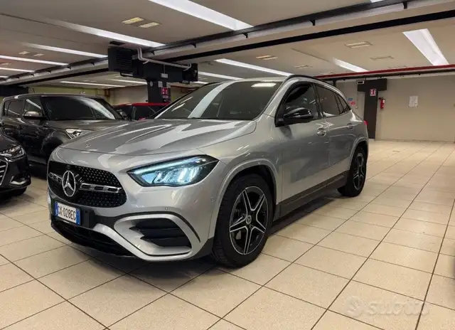 Mercedes-Benz GLA 200 393-7227934 GLA-H247 2023 d AMG Line Premium Plus 4matic auto