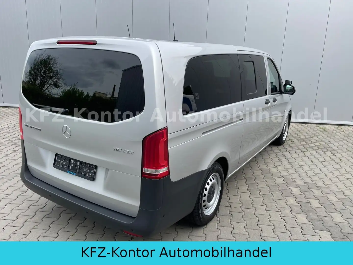 Mercedes-Benz Vito Tourer Pro 116CDI extralang Büro, LED, Silber - 2