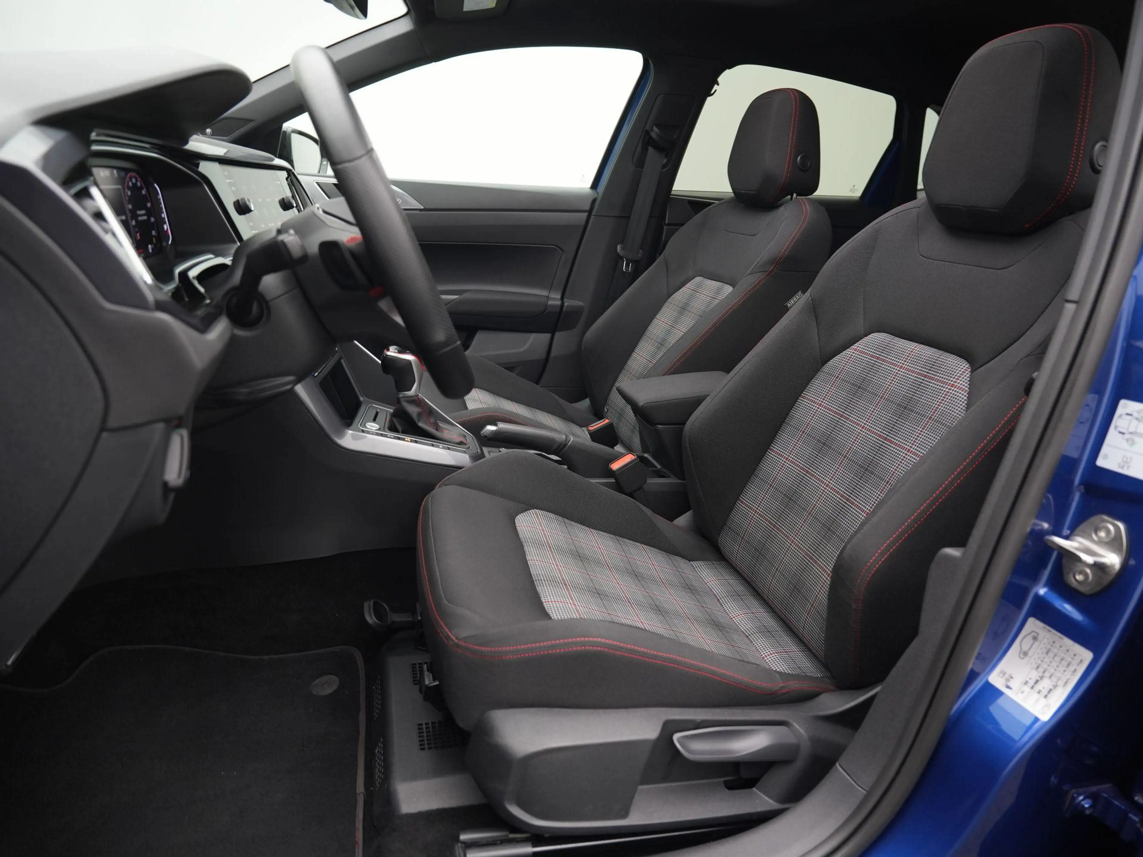 Volkswagen Polo GTI 2.0 TSI 195pk | Matrix LED | Adaptive cruise contr — photo 4