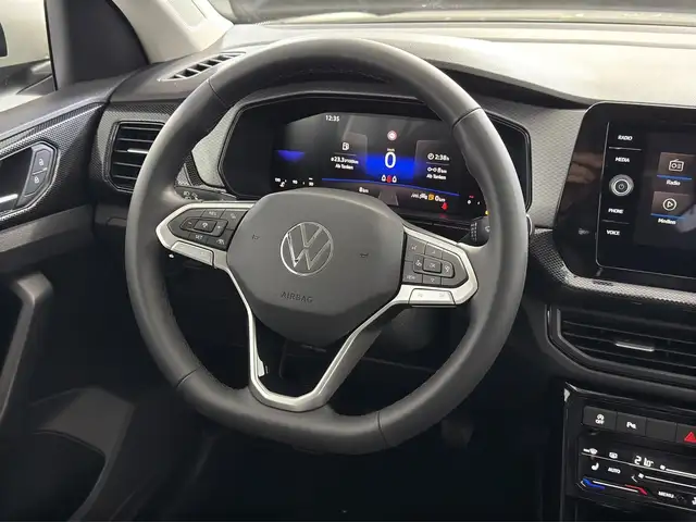 Volkswagen T-Cross view 8
