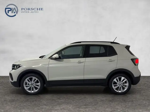 Volkswagen T-Cross view 3