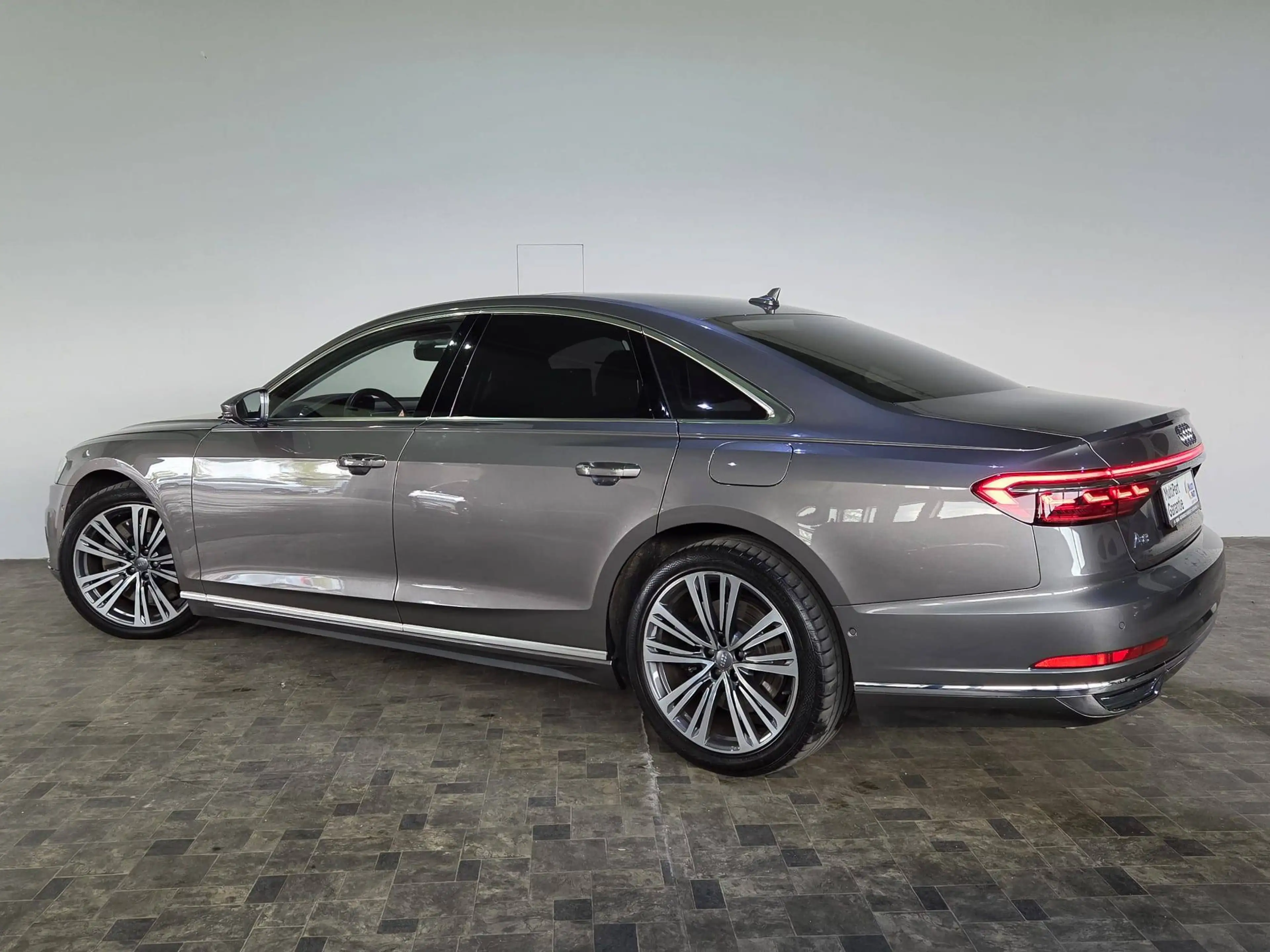 Audi A8 60 TFSI e quattro, Pano, Massage, Matrix, B&O — photo 7