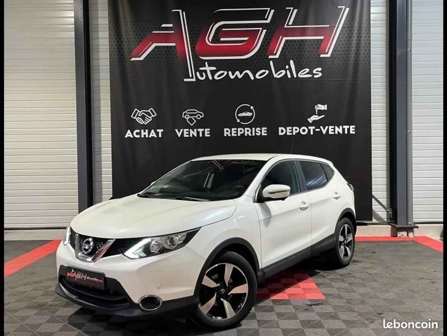 Nissan Qashqai 1.2 DIG-T 115ch N-Connecta Blanc - 1
