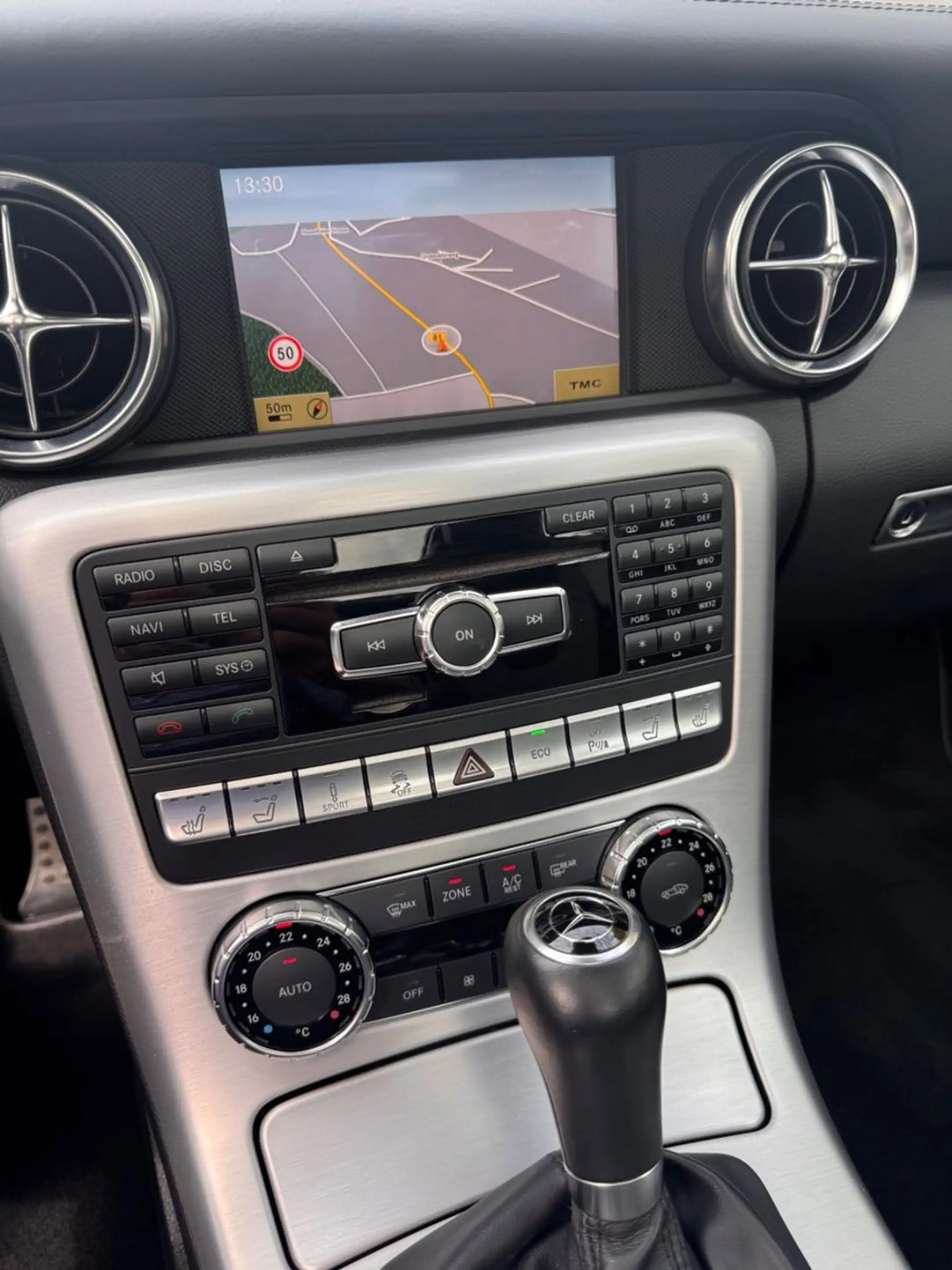 Mercedes-Benz SLK 350 SLK Roadster BlueEfficiency Edition 1 — photo 20