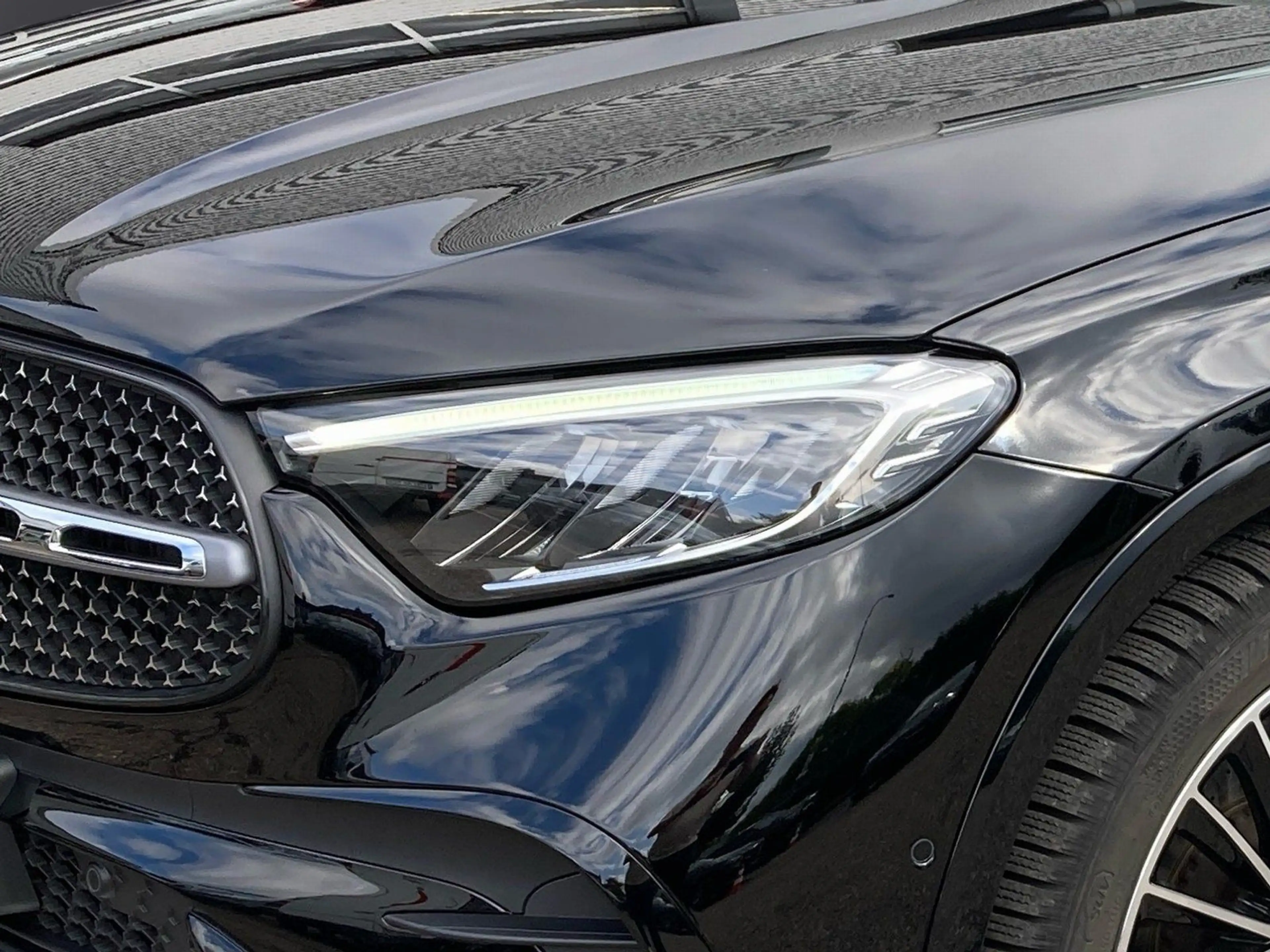 Mercedes-Benz GLC 200 4M AMG*Leder*Kamera*1.Hand*LED*CarPlay* — photo 5