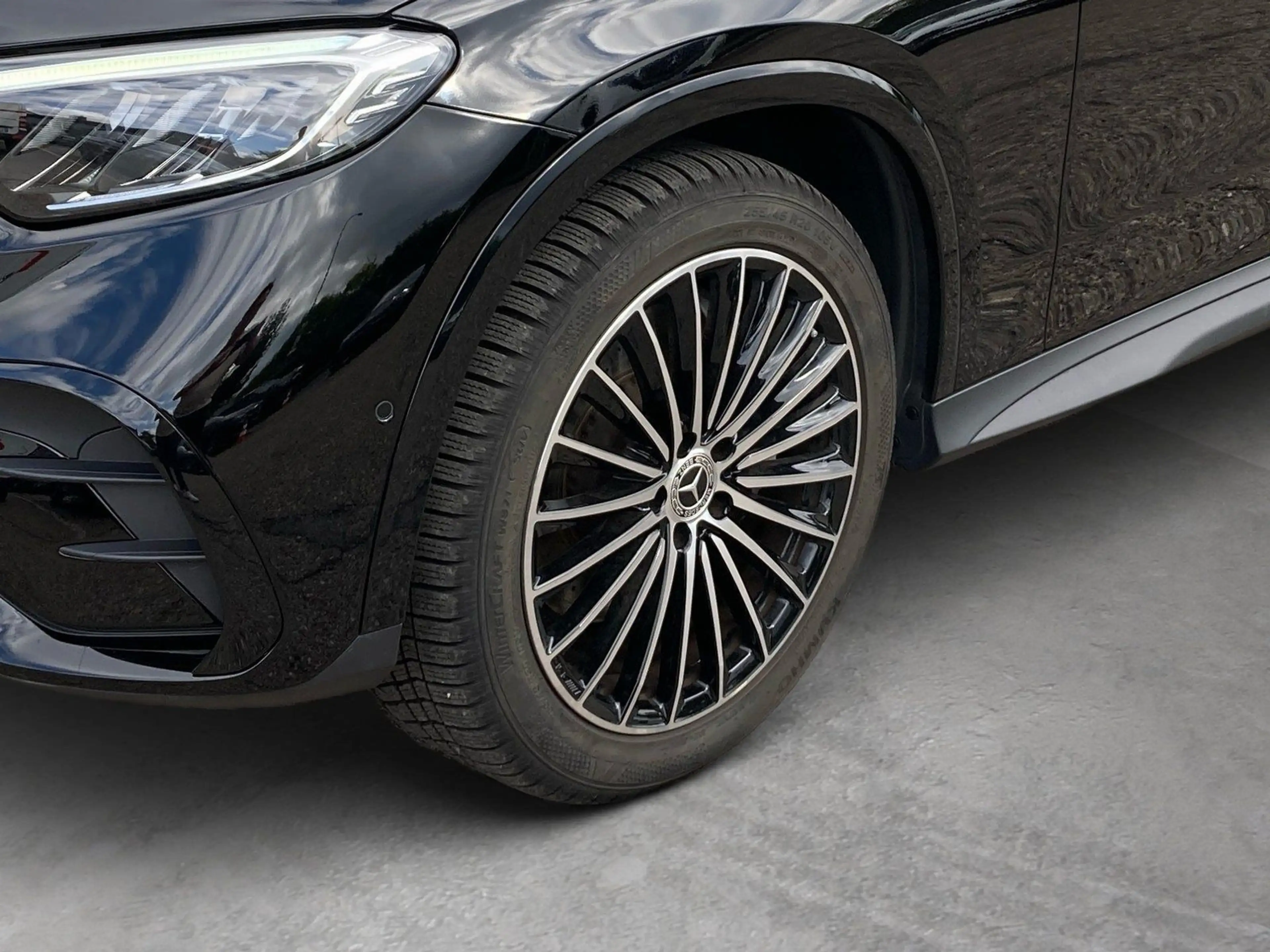 Mercedes-Benz GLC 200 4M AMG*Leder*Kamera*1.Hand*LED*CarPlay* — photo 6