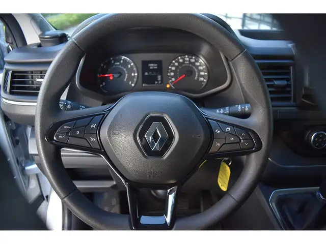Renault Trafic view 28