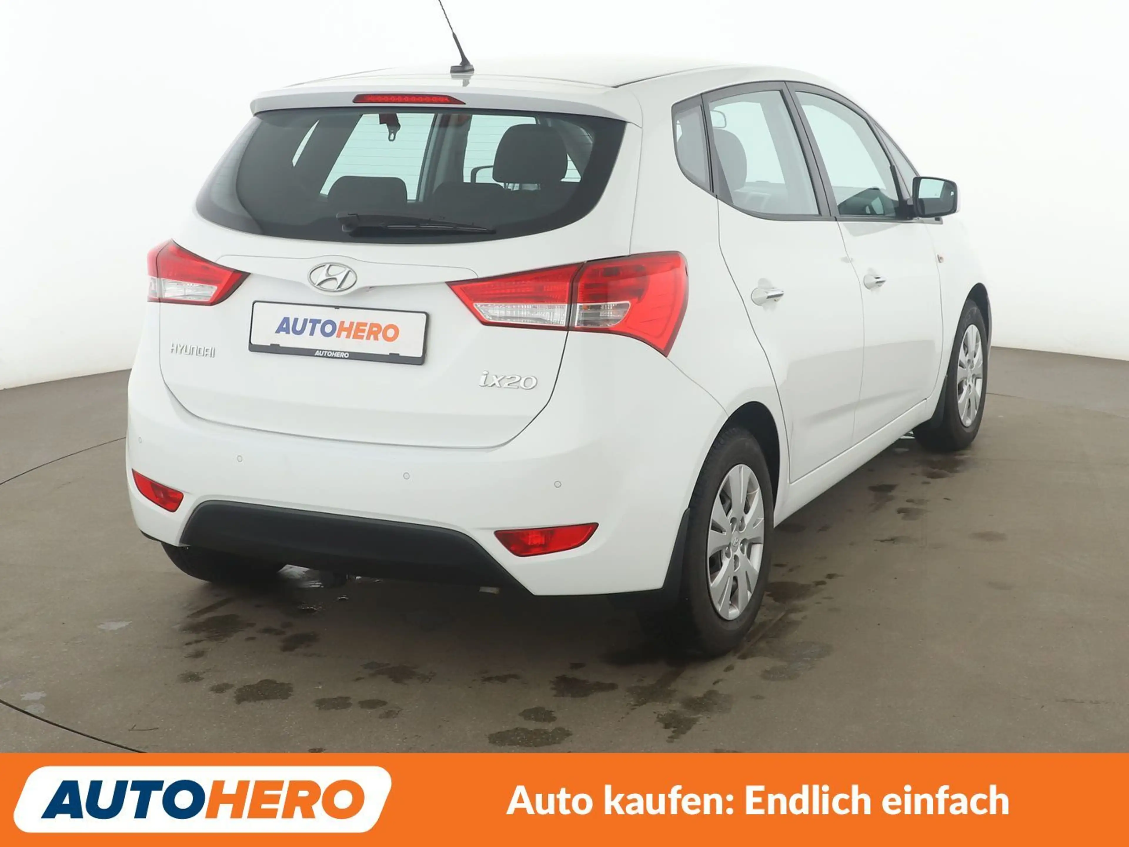 Hyundai iX20 1.6 Comfort*TEMPO*PDC*ShZ*LIM*KLIMA*USB* — photo 6